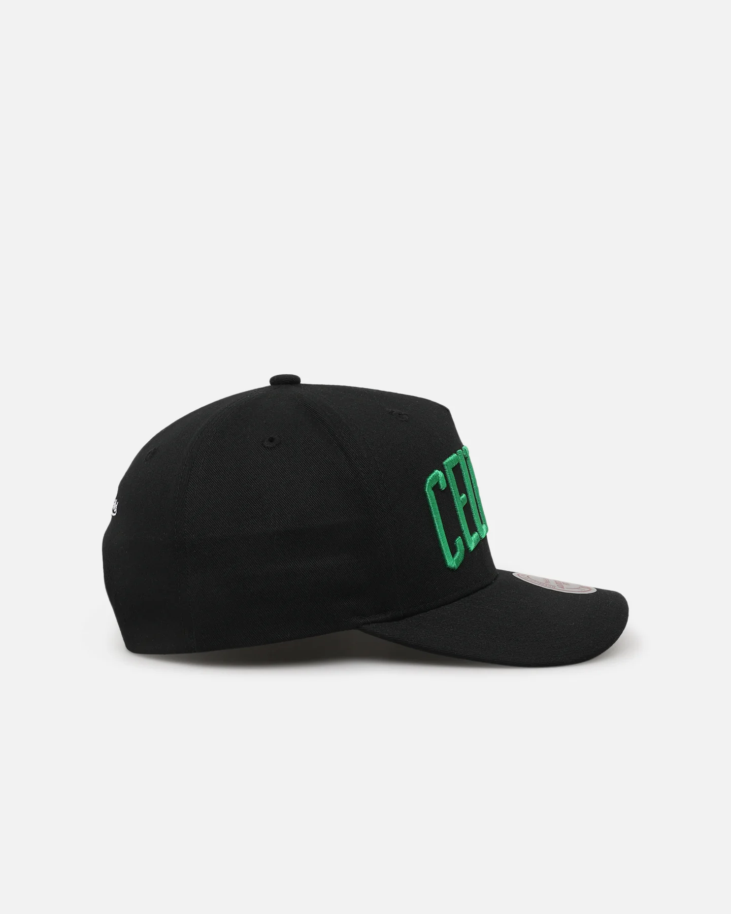 Mitchell & Ness Boston Celtics Team Colour Wordmark MVP Snapback Black - Image 3