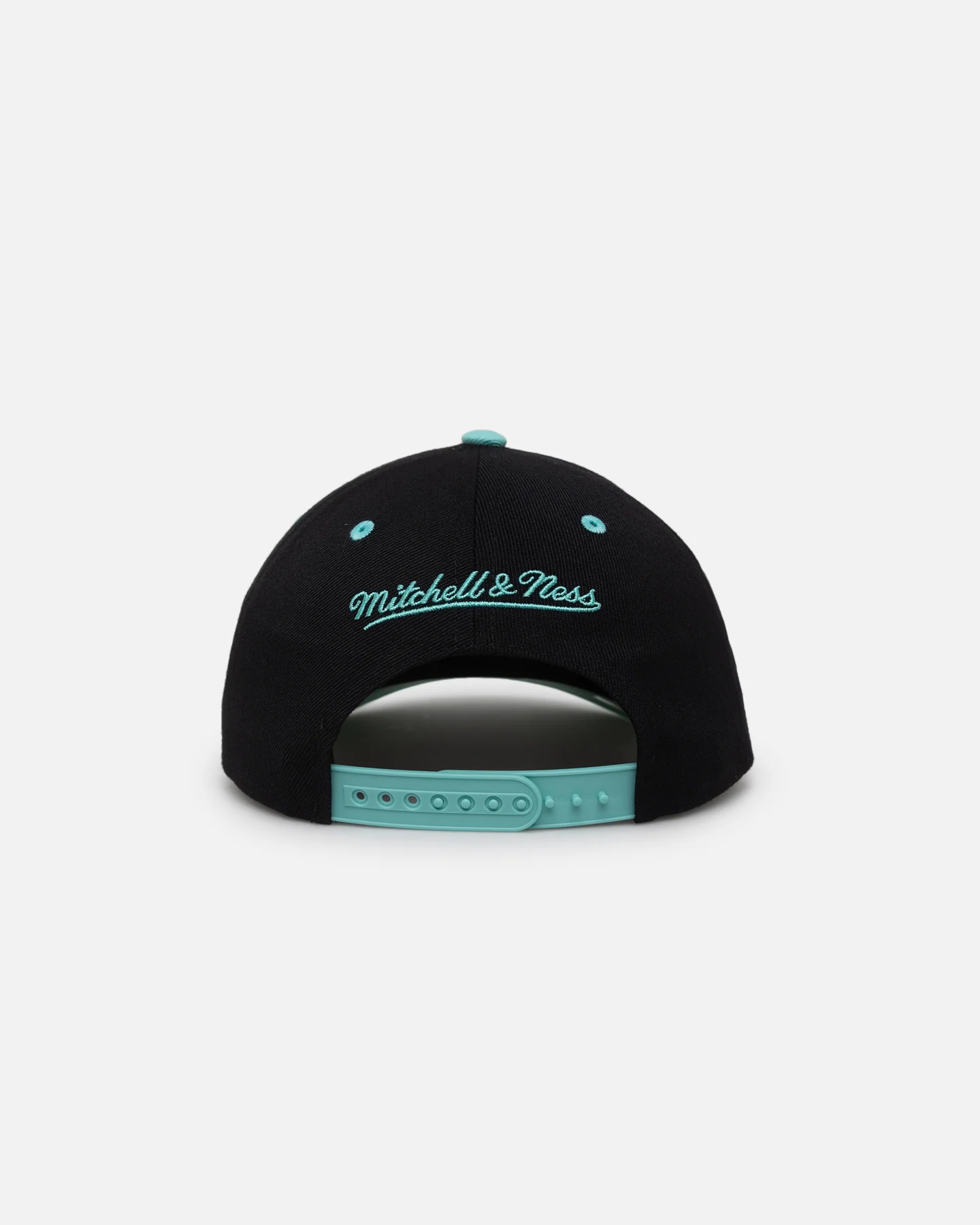 Mitchell & Ness Charlotte Hornets "Ice Blue" Script Origin Snapback Black/Ice Blue - Image 2