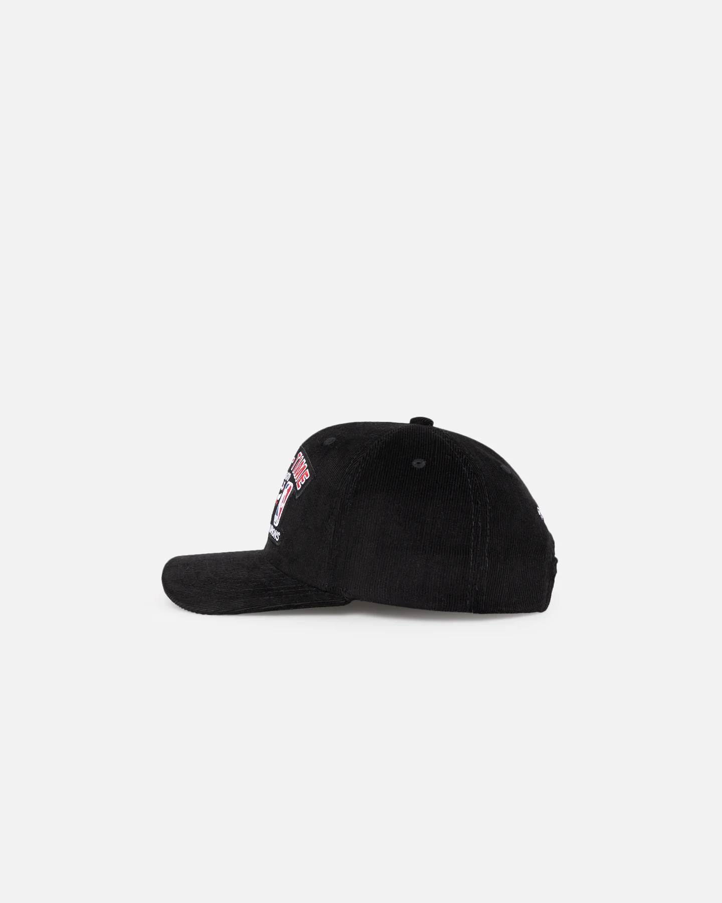 Mitchell & Ness Chicago Bulls 3 Time OG Corduroy Snapback Black - Image 5