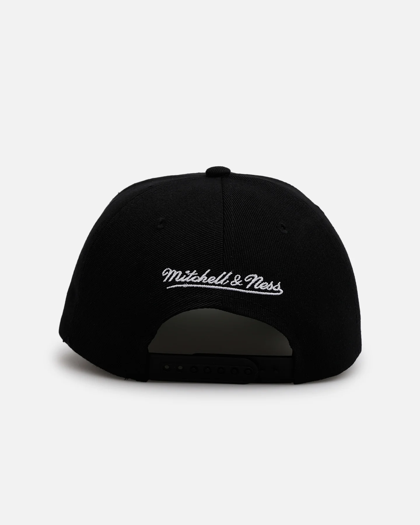 Mitchell & Ness Chicago Bulls 'Busted' Pro Pinch Snapback Black - Image 2