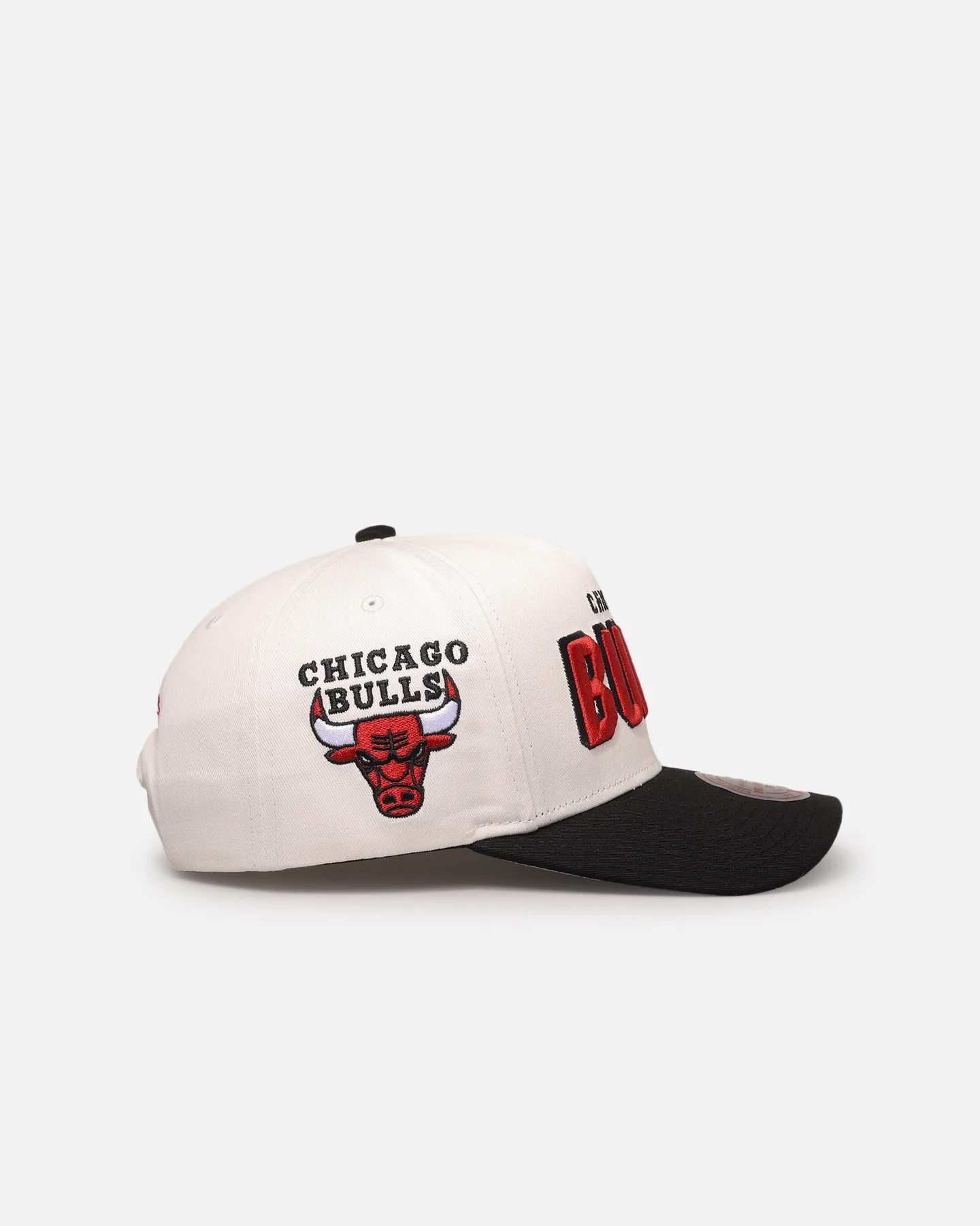Mitchell & Ness Chicago Bulls 'Draft Day' Pro Pinch Snapback White/Black - Image 3