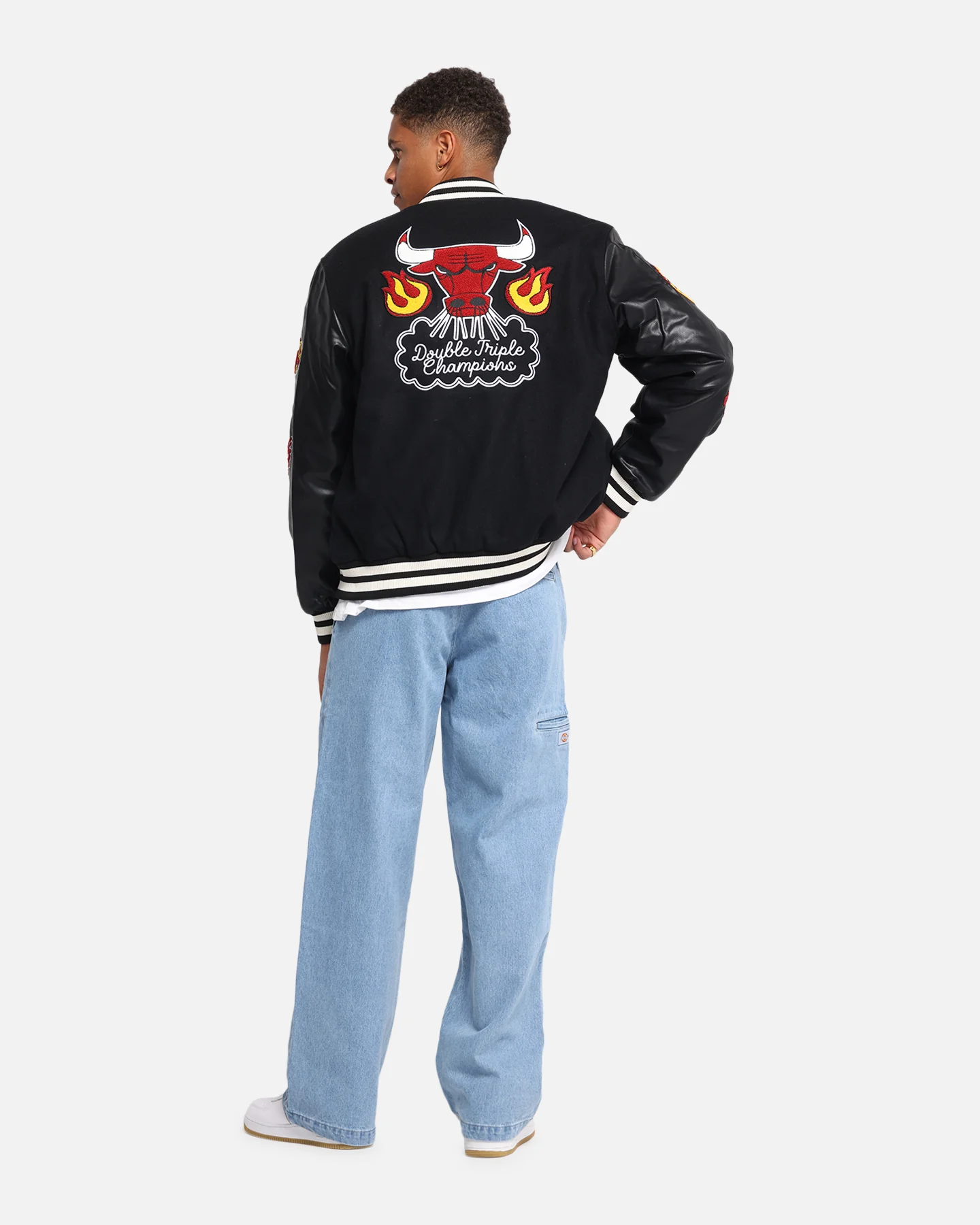 Mitchell & Ness Chicago Bulls Ignite Champions Varsity Jacket Black - Image 4