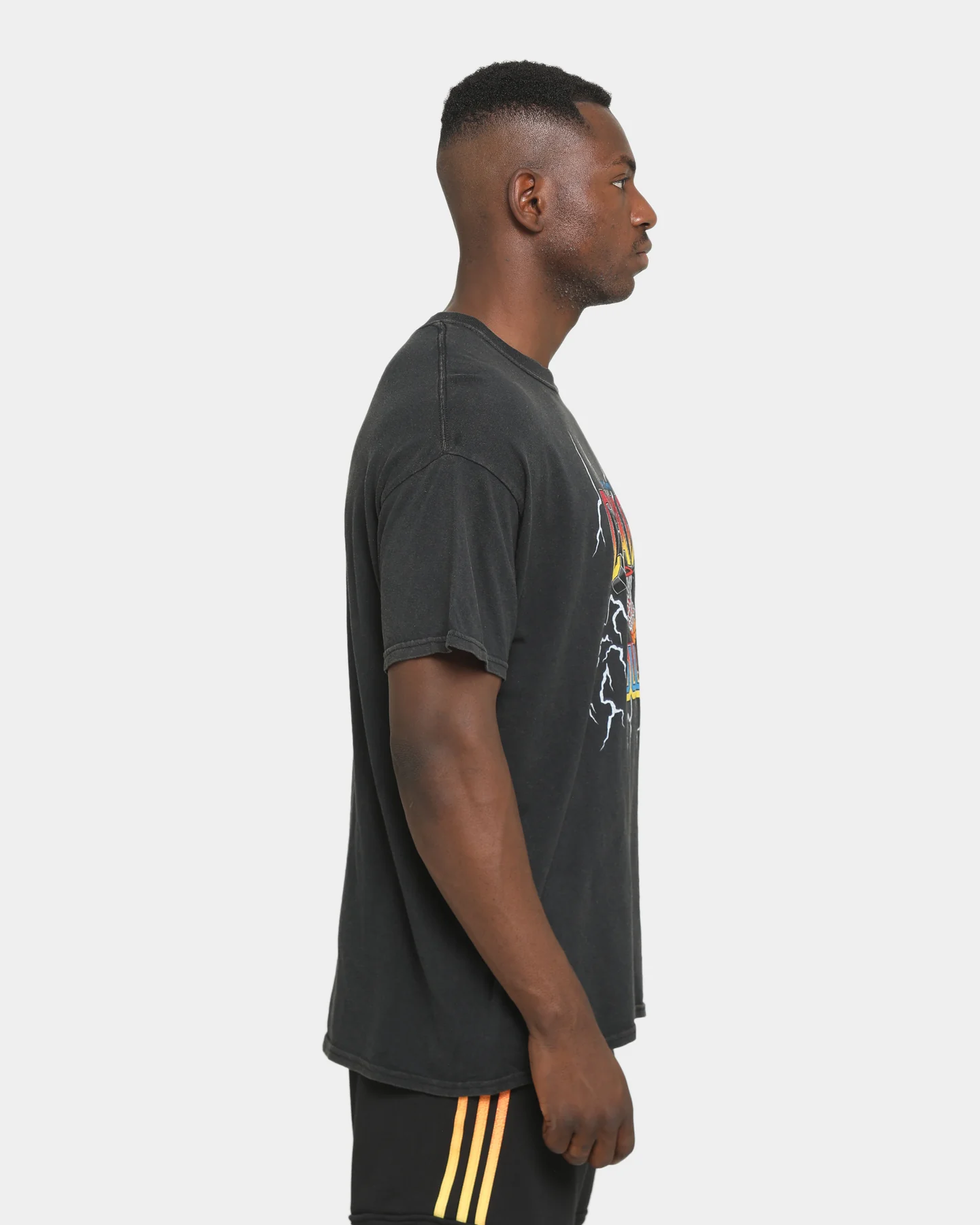 Mitchell & Ness Chicago Bulls Vintage Lightning Short Sleeve T-Shirt Black Wash - Image 5