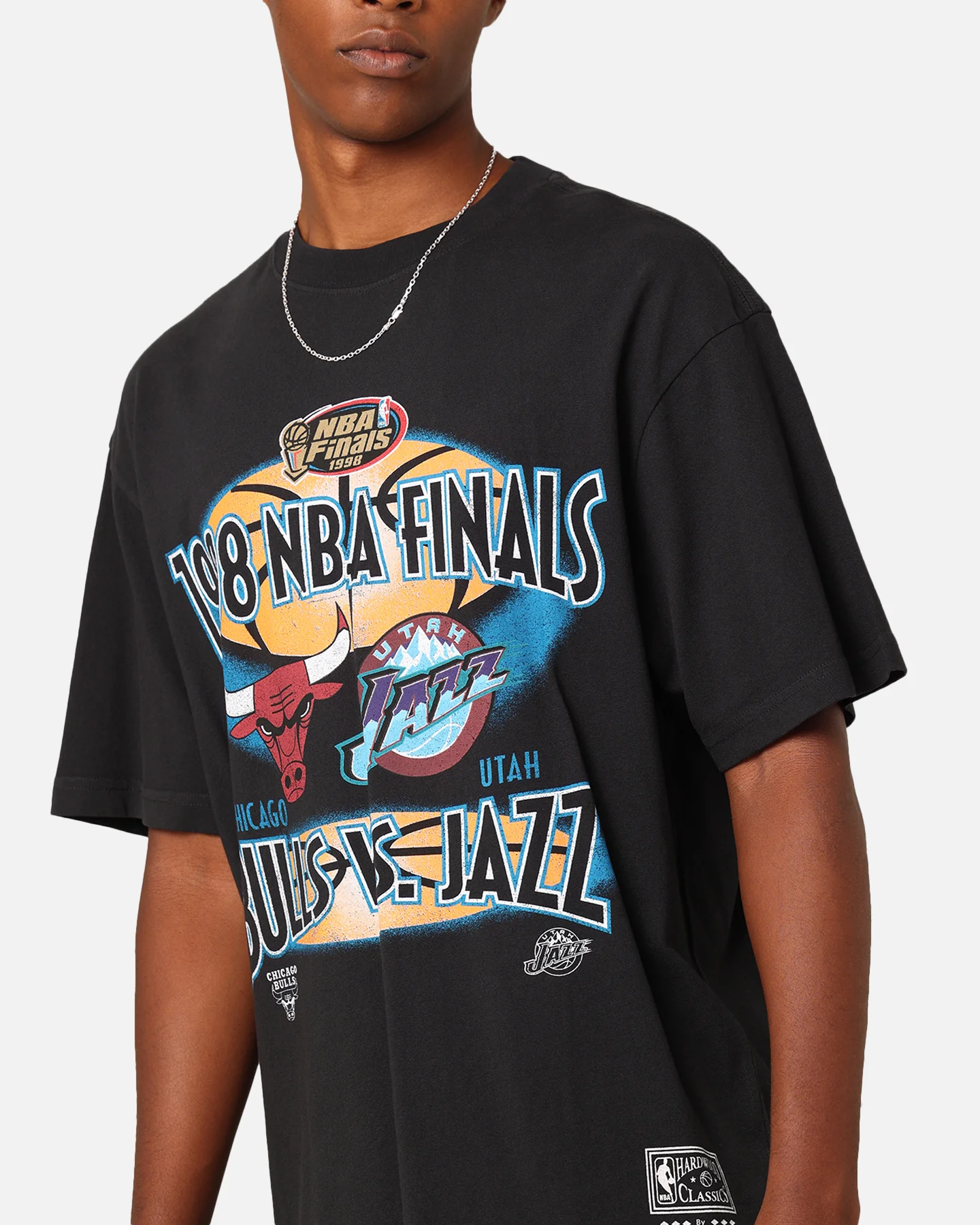 Mitchell & Ness Chicago Bulls Vs. Utah Jazz T-Shirt Faded Black - Image 6