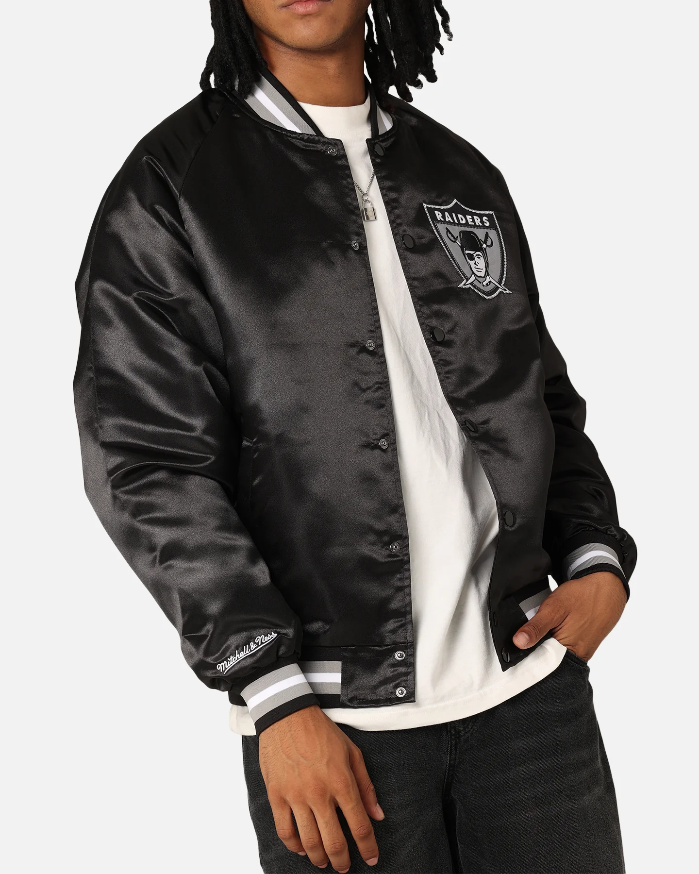 Mitchell & Ness Las Vegas Raiders Lightweight Satin Jacket Black - Image 6