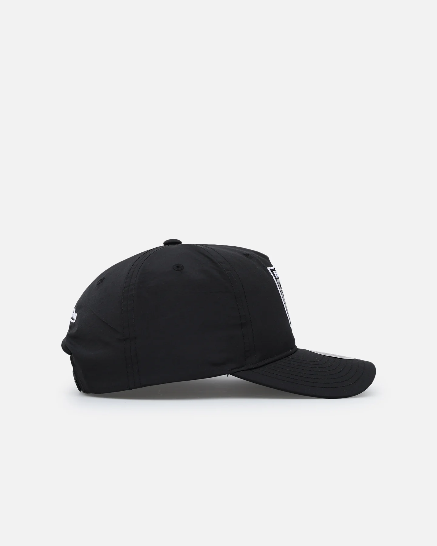 Mitchell & Ness Las Vegas Raiders Retro Matte Nylon Origins Snapback Black - Image 4
