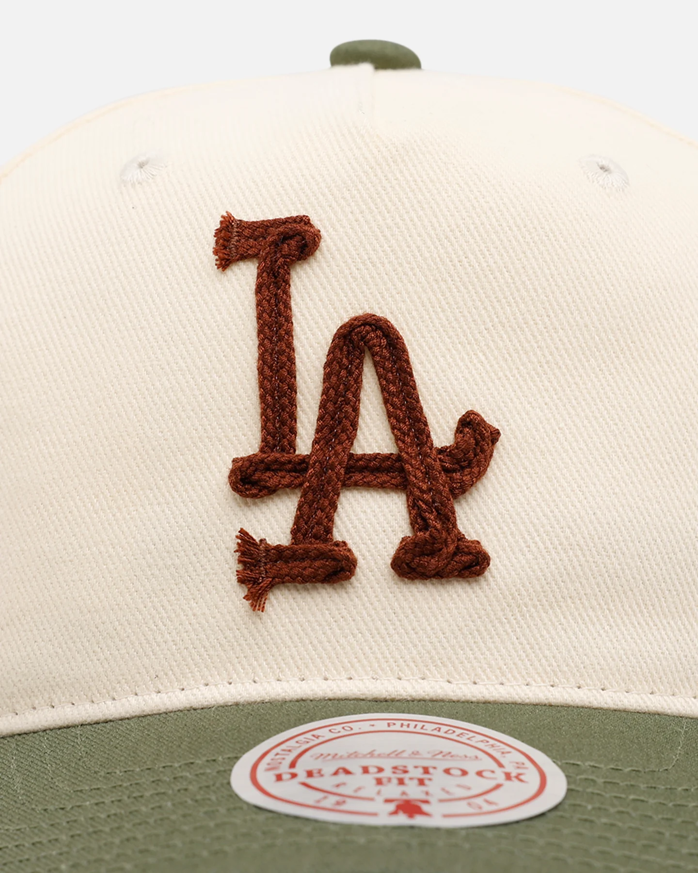 Mitchell & Ness Los Angeles Dodgers 'Hand Stitch' Deadstock Snapback Olive - Image 5