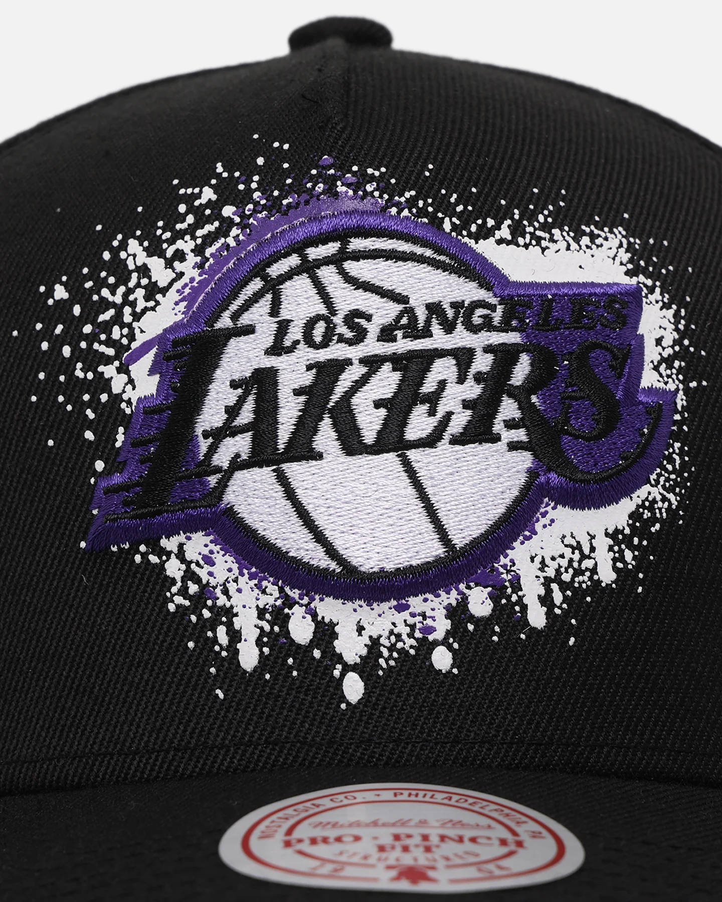 Mitchell & Ness Los Angeles Lakers Champs Graffiti Pro Crown Snapback Black - Image 5