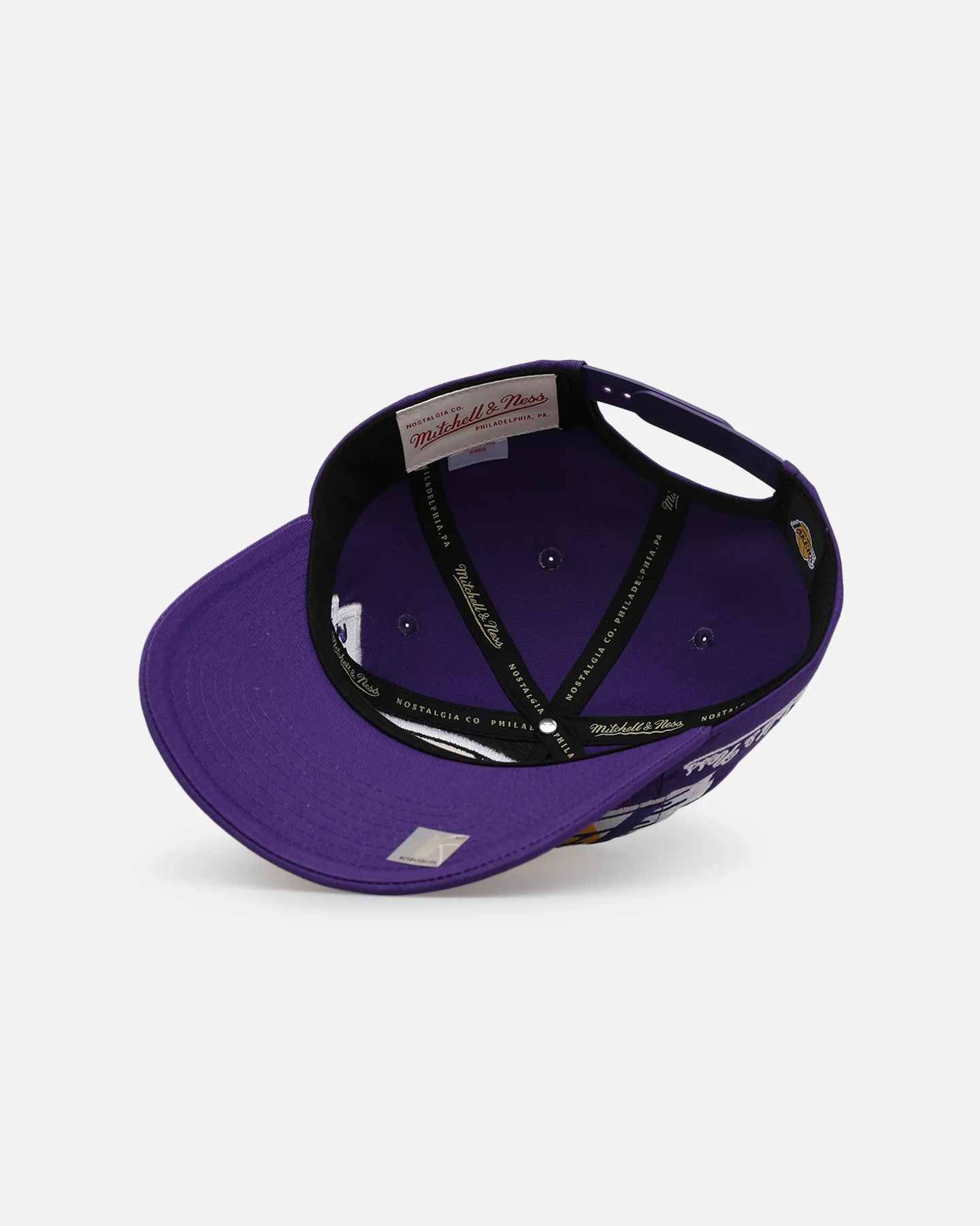 Mitchell & Ness Los Angeles Lakers Logo Blast Deadstock Snapback Purple - Image 6