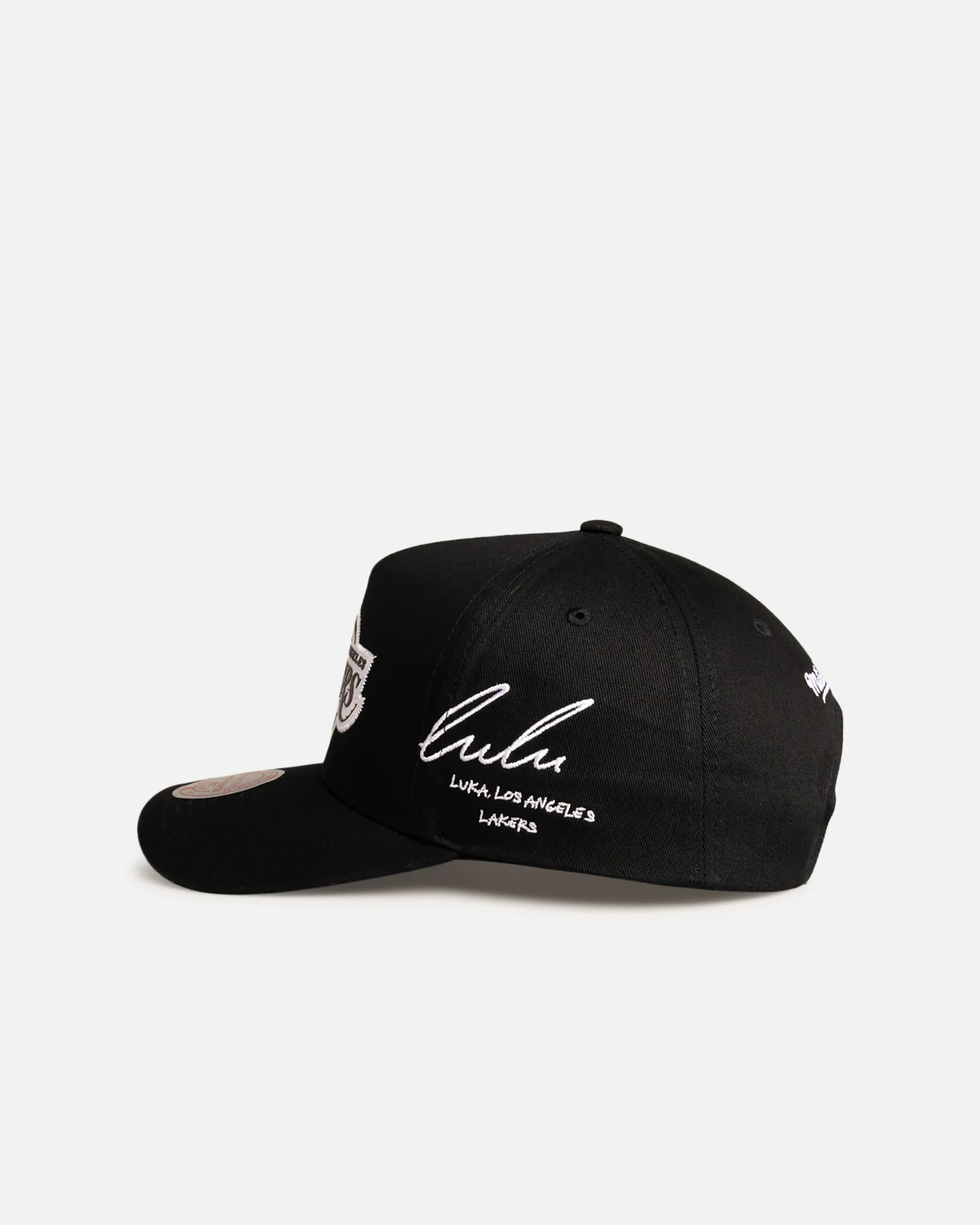 Mitchell & Ness Los Angeles Lakers Luka Dončić 'Signature' Pro Pinch Snapback Black - Image 3