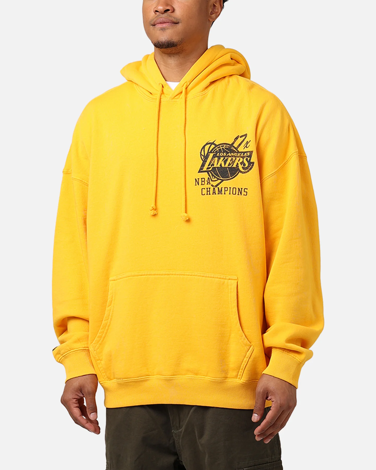 Mitchell & Ness Los Angeles Lakers Rings Hoodie Ochre - Image 8