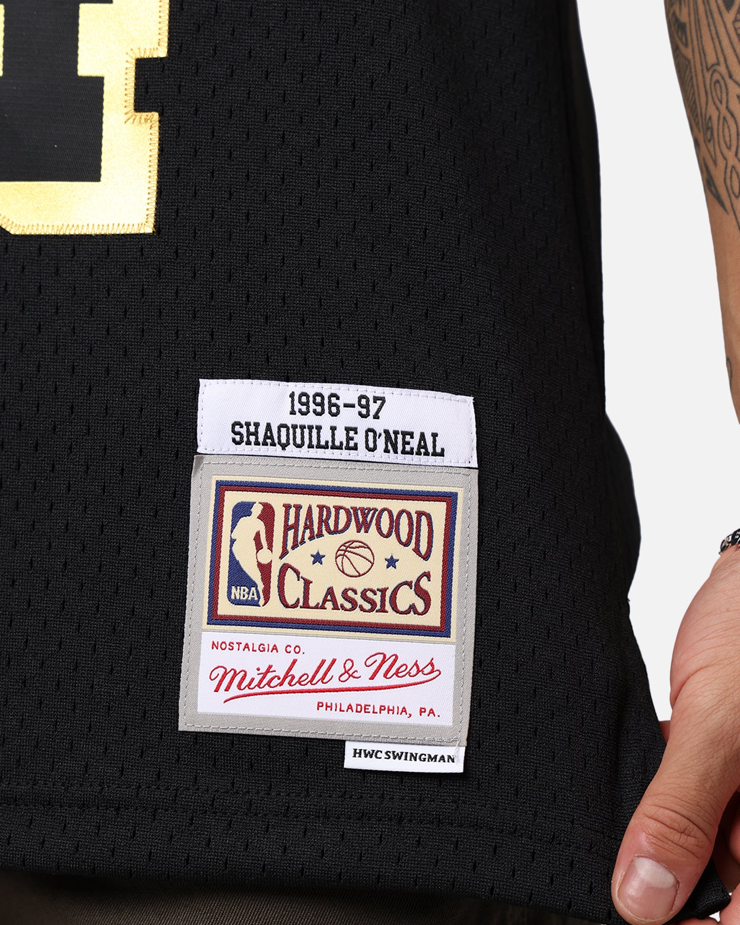 Mitchell & Ness Los Angeles Lakers Shaquille O'Neal '96-97 Swingman Jersey Black/Gold - Image 10