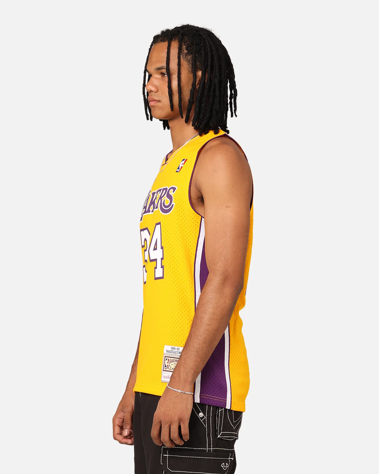 Mitchell & Ness Los Angeles Lakers Shaquille O'Neal '99-00 Home Swing Jersey Yellow - Image 7