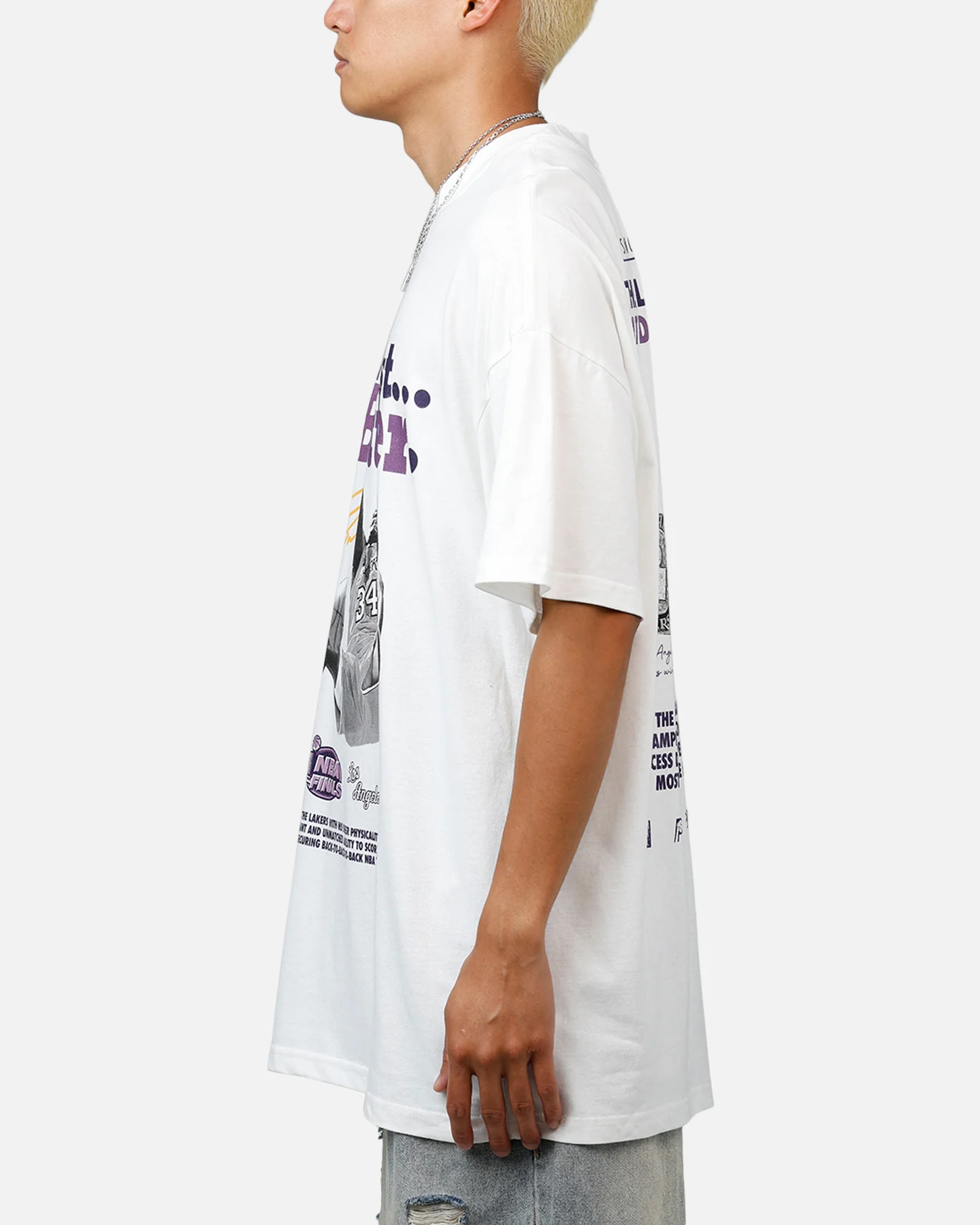 Mitchell & Ness Los Angeles Lakers Shaquille O'Neal Got Better T-Shirt Vintage White - Image 5