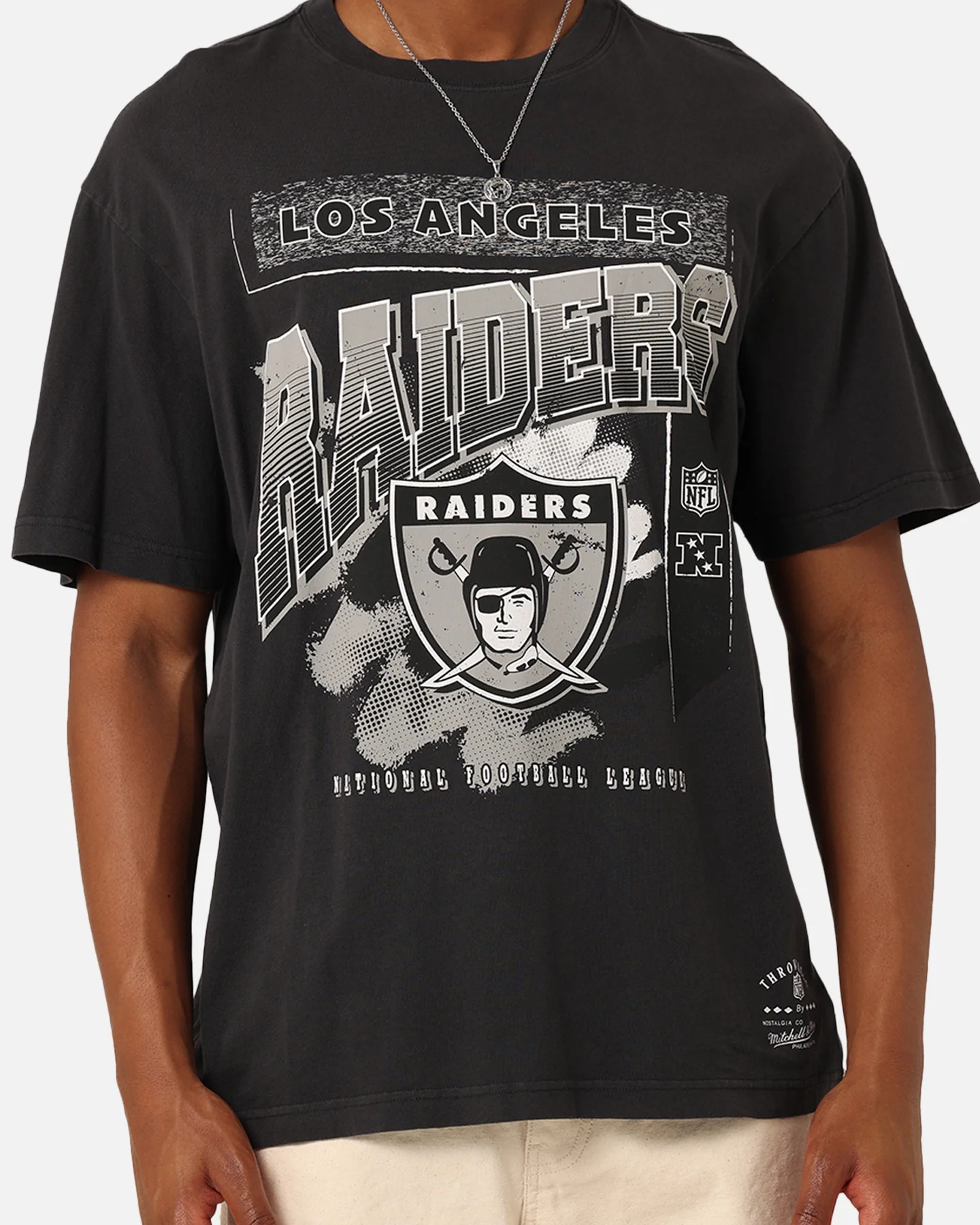 Mitchell & Ness Los Angeles Raiders Brush Off 2.0 T-Shirt Faded Black - Image 3