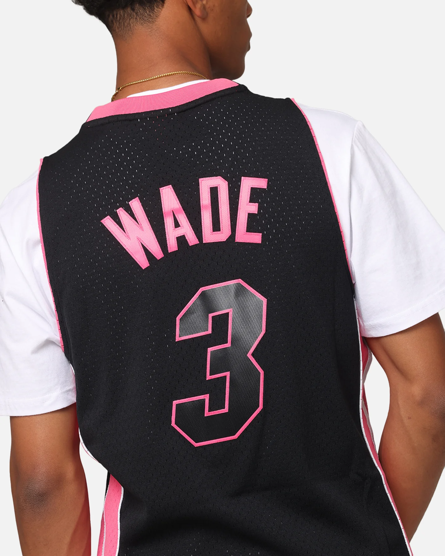 Mitchell & Ness Miami Heat Dwyane Wade 'Volt' 2005 Swing Jersey Black/Pink - Image 8