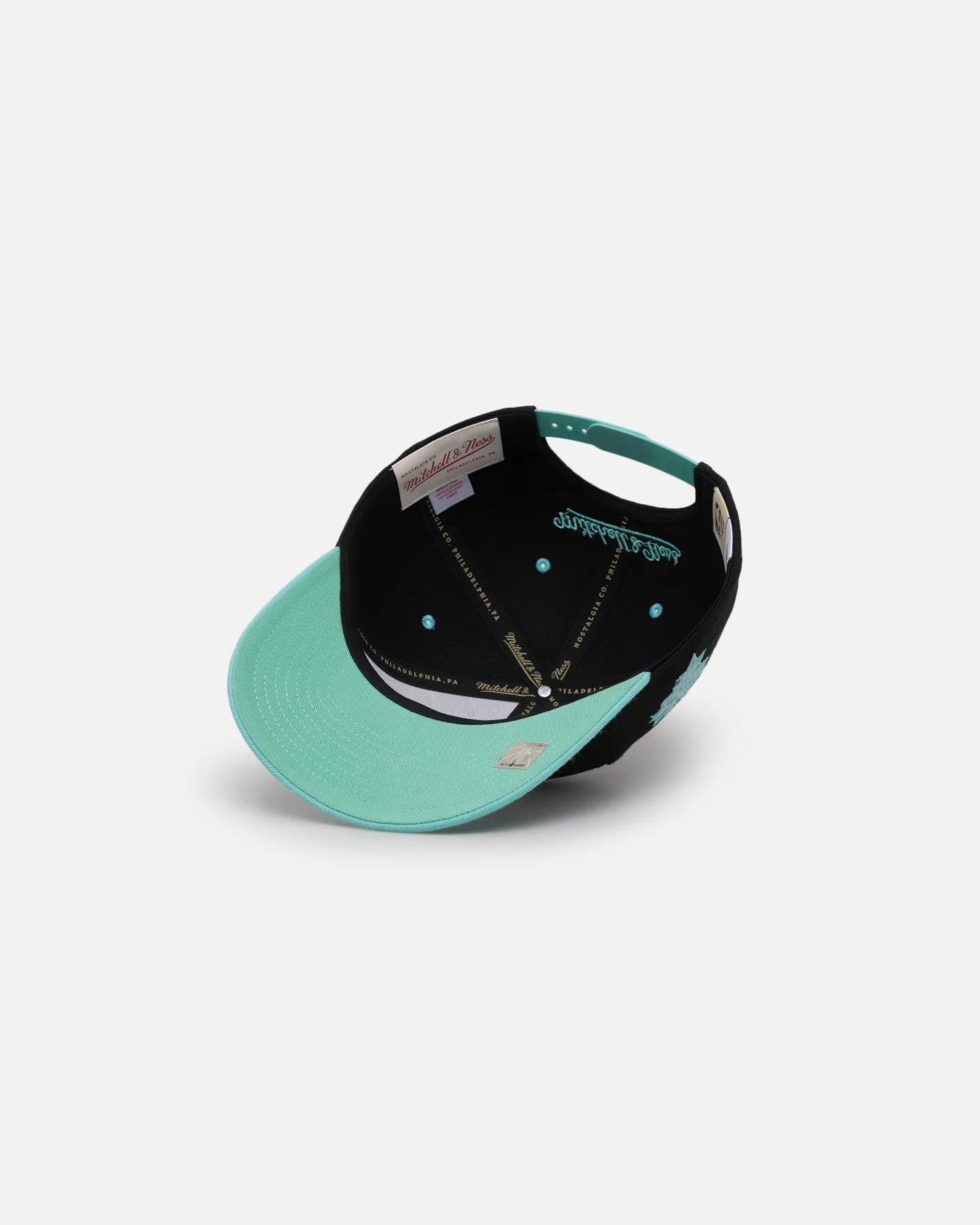Mitchell & Ness Milwaukee Bucks "Ice Blue" Script Origin Snapback Black/Ice Blue - Image 6