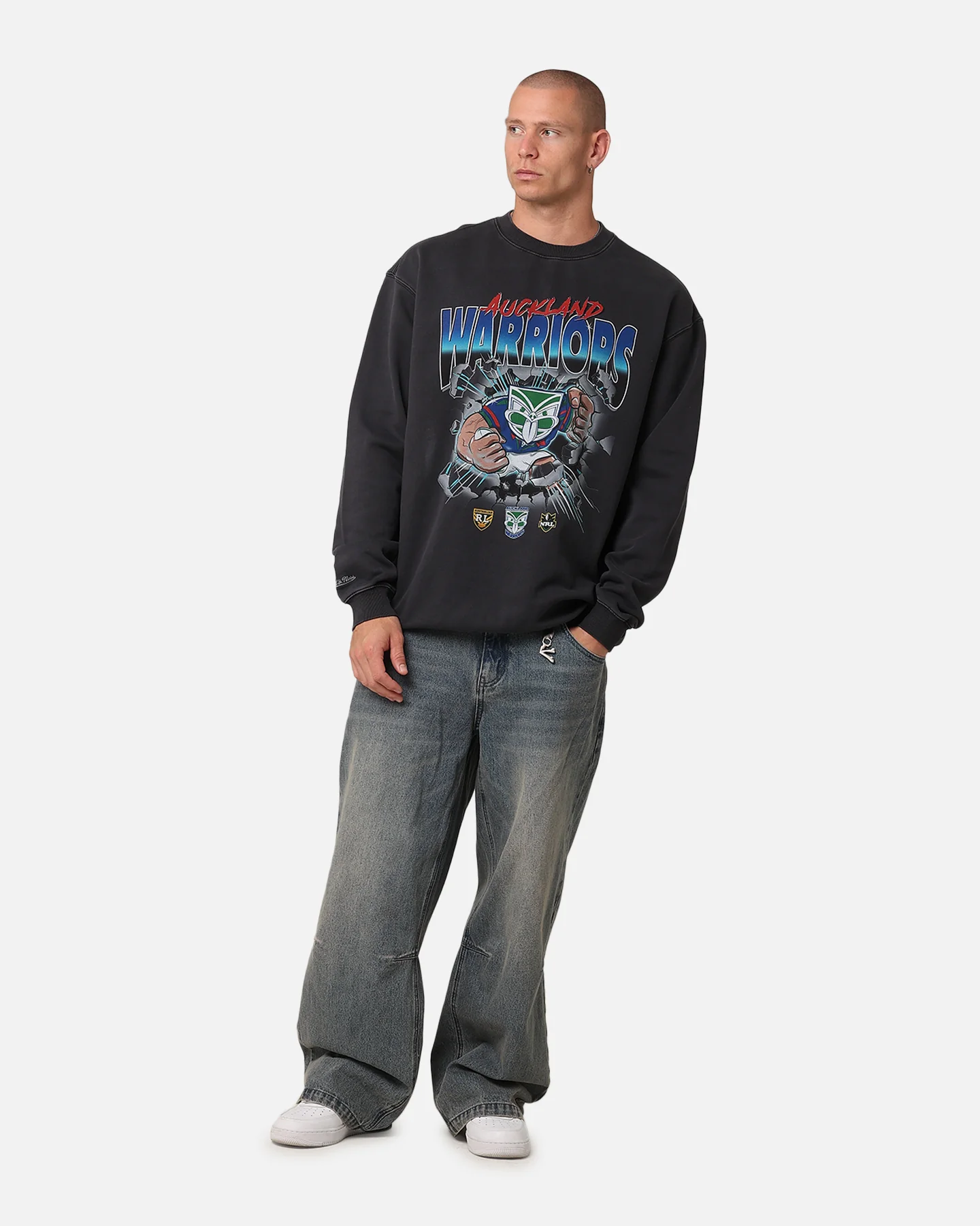 Mitchell & Ness New Zealand Warriors Break Out Crewneck Overdyed Black - Image 4