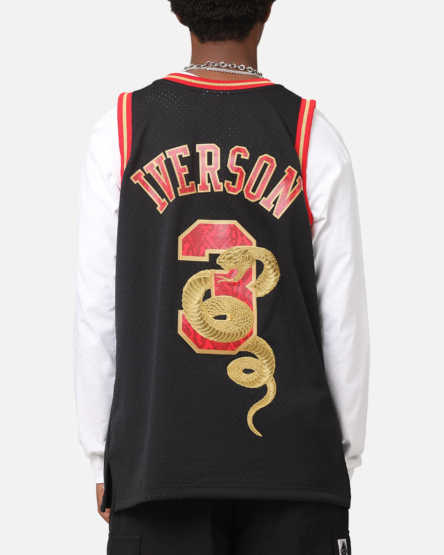 Mitchell & Ness Philadelphia 76ers Allen Iverson 1996 Swingman Jersey Black/Gold - Image 2