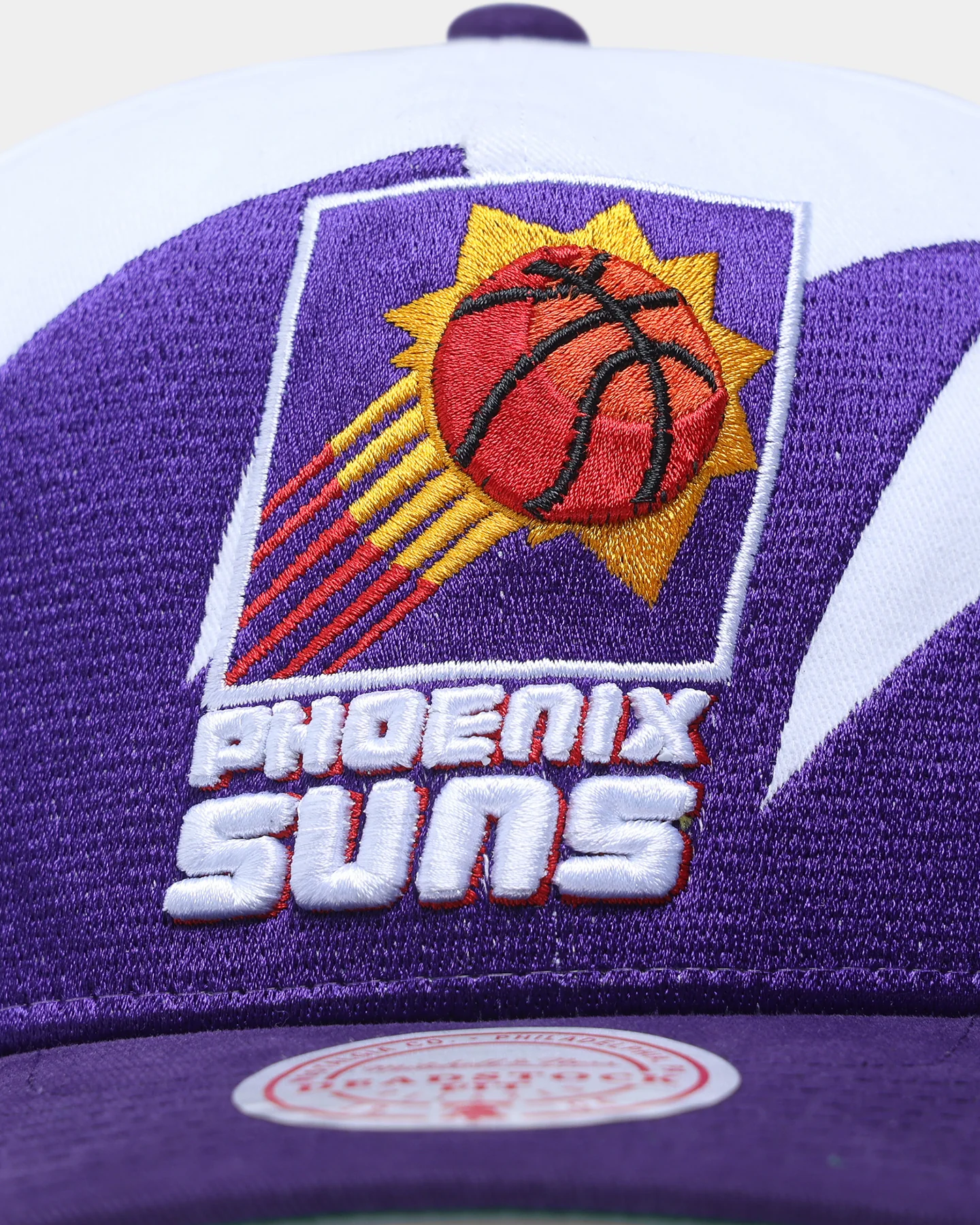 Mitchell & Ness Phoenix Suns 'Sharktooth Designs' Deadstock Snapback White - Image 6