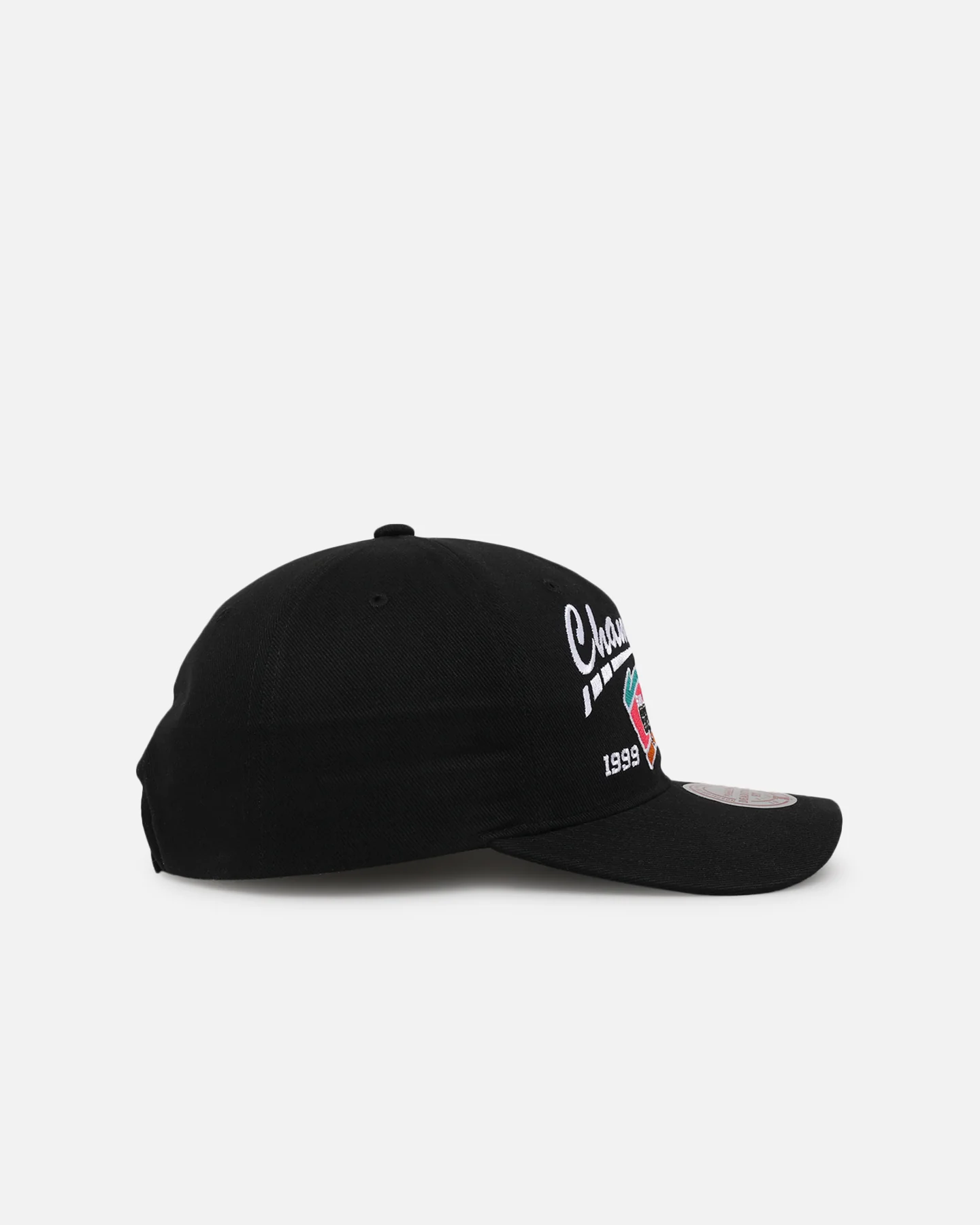 Mitchell & Ness San Antonio Spurs 'Spurs 2014 Champs' '99 NBA Champions Snapback Black - Image 3
