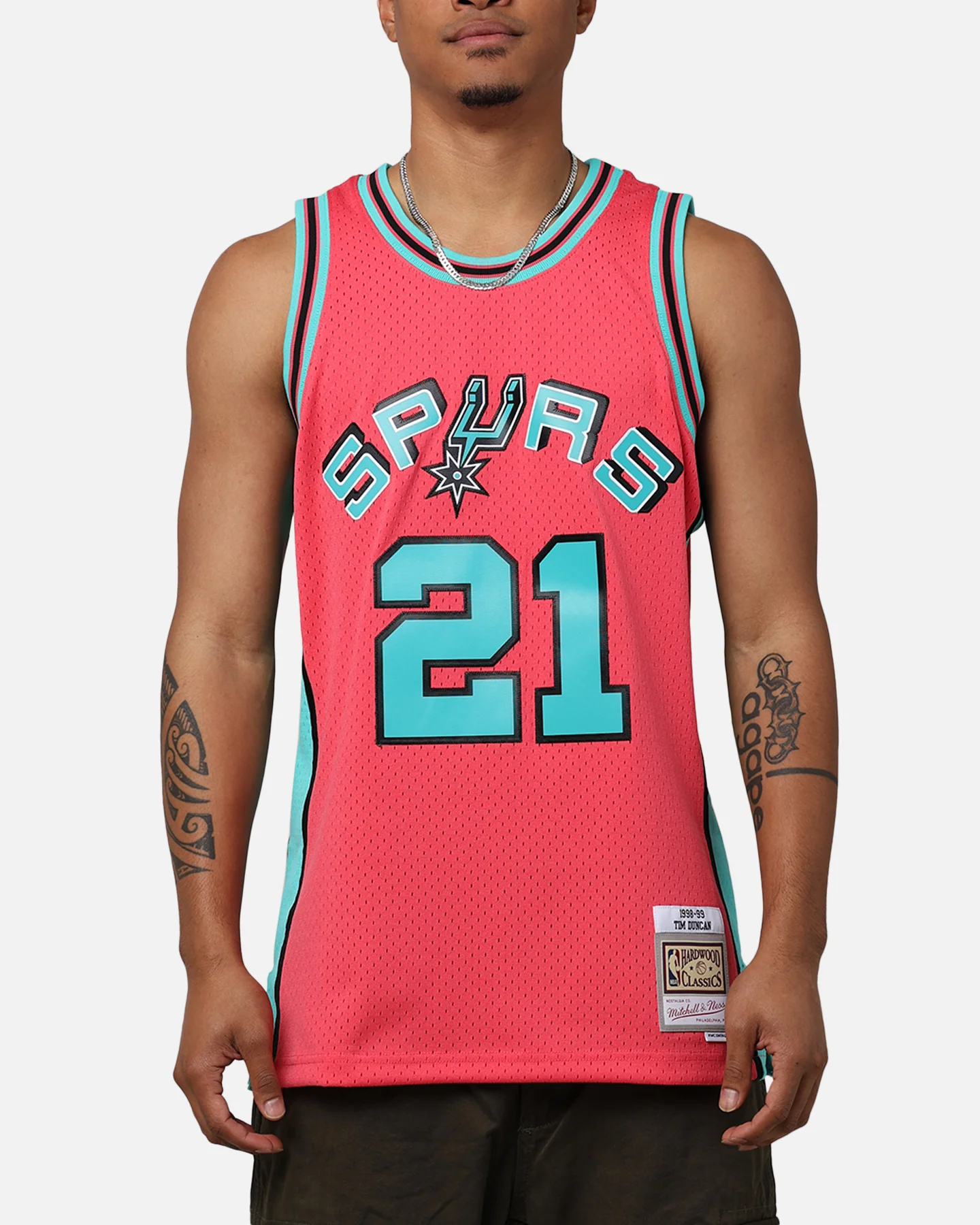 Mitchell & Ness San Antonio Spurs Tim Duncan 'Spurs 2014 Champs' '98-99 Swingman Jersey Pink - Image 2