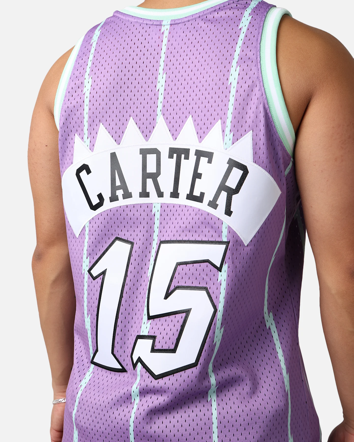 Mitchell & Ness Toronto Raptors Vince Carter 1998-99 Pastel Swingman Jersey Pastel Purple - Image 11