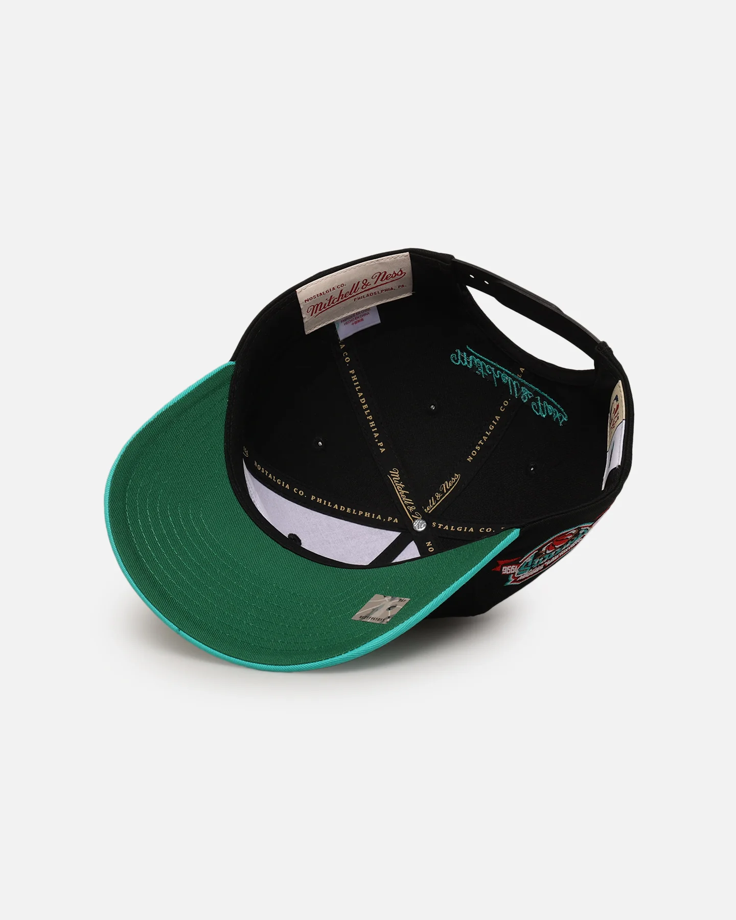 Mitchell & Ness Vancouver Grizzlies '30 Years Origin' Deadstock Snapback Black - Image 6