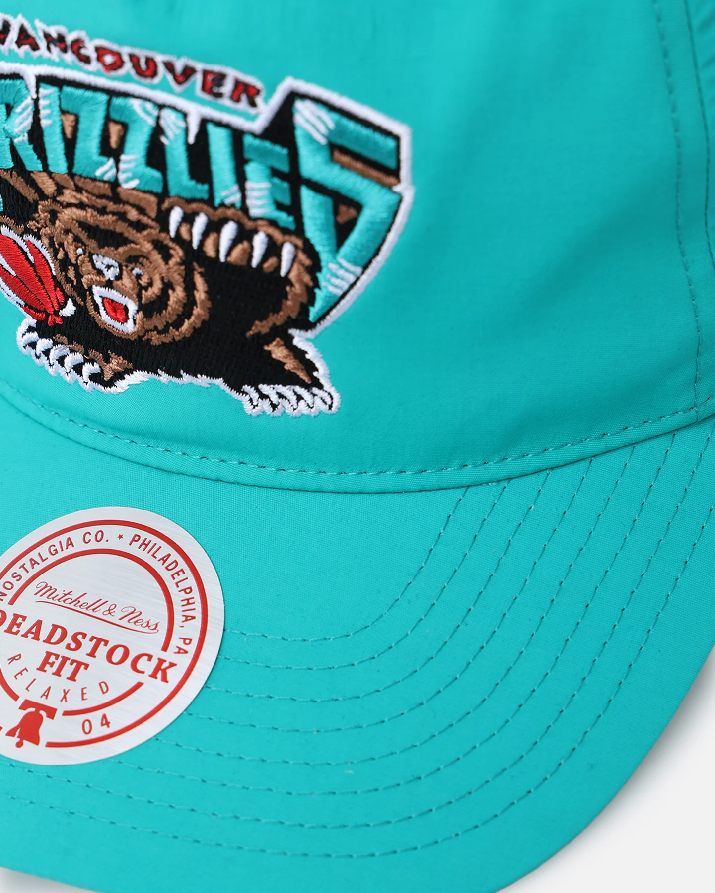 Mitchell & Ness Vancouver Grizzlies Retro Matte Nylon Origins Snapback Teal - Image 2