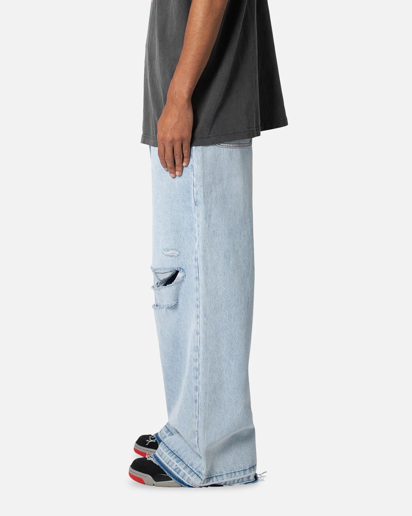 MNML Baggy Skater Denim Jeans Light Blue - Image 3
