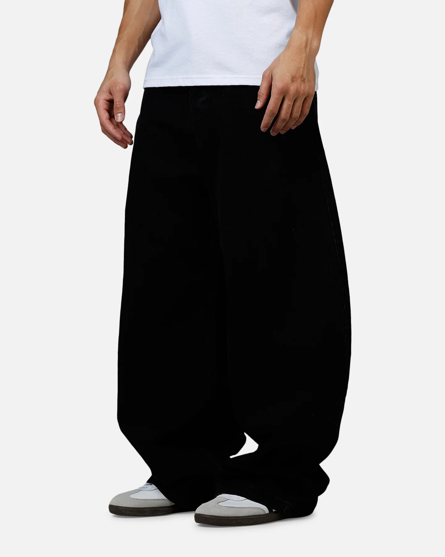 MNML Barrel Denim Jeans Washed Black - Image 4