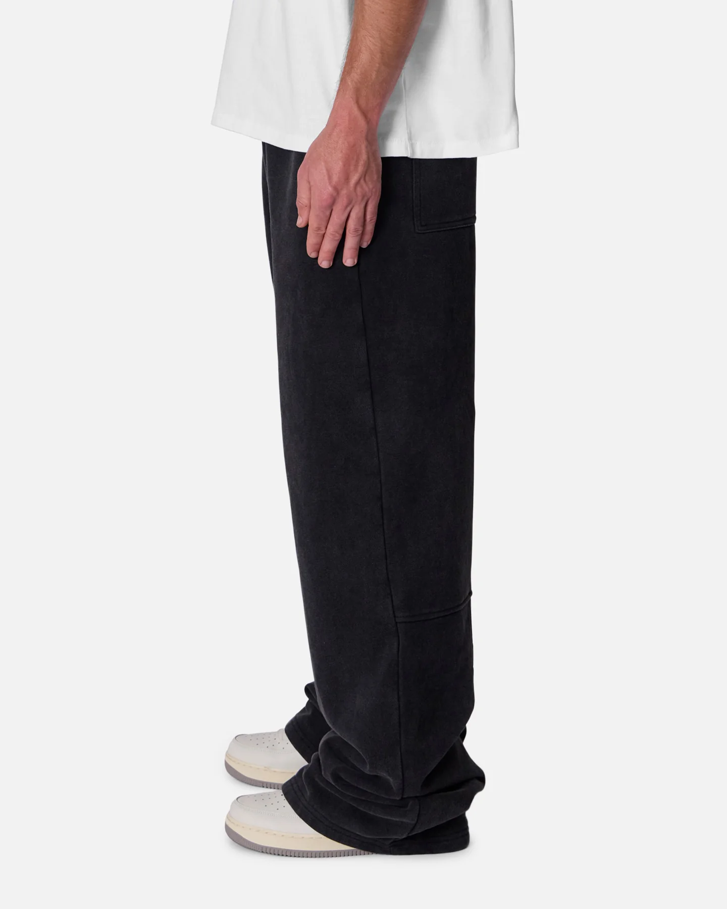 MNML Boxing Oversized Sweatpants Grey - Image 3