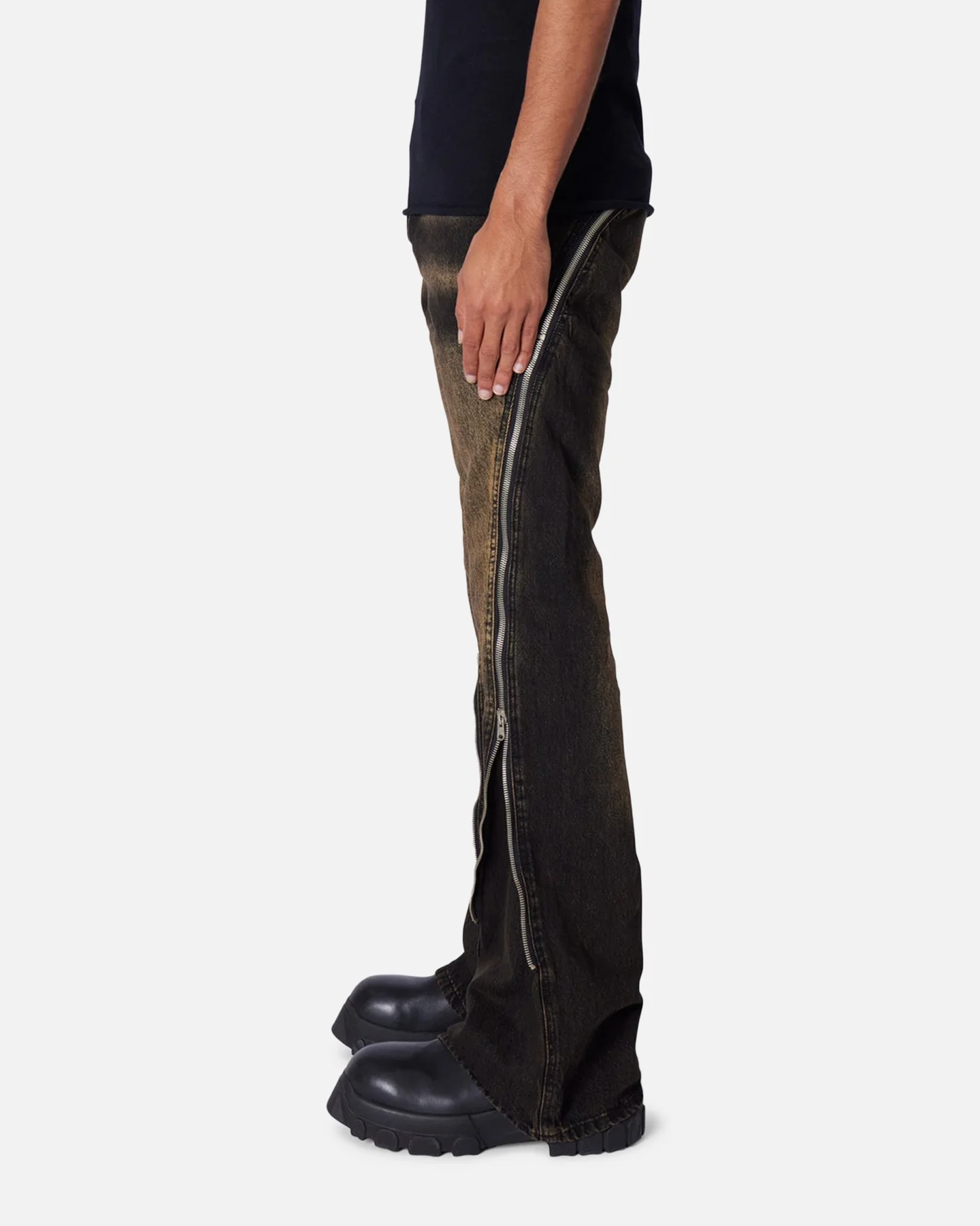 MNML D519 Zipper Flare Denim Jeans Washed Black - Image 3