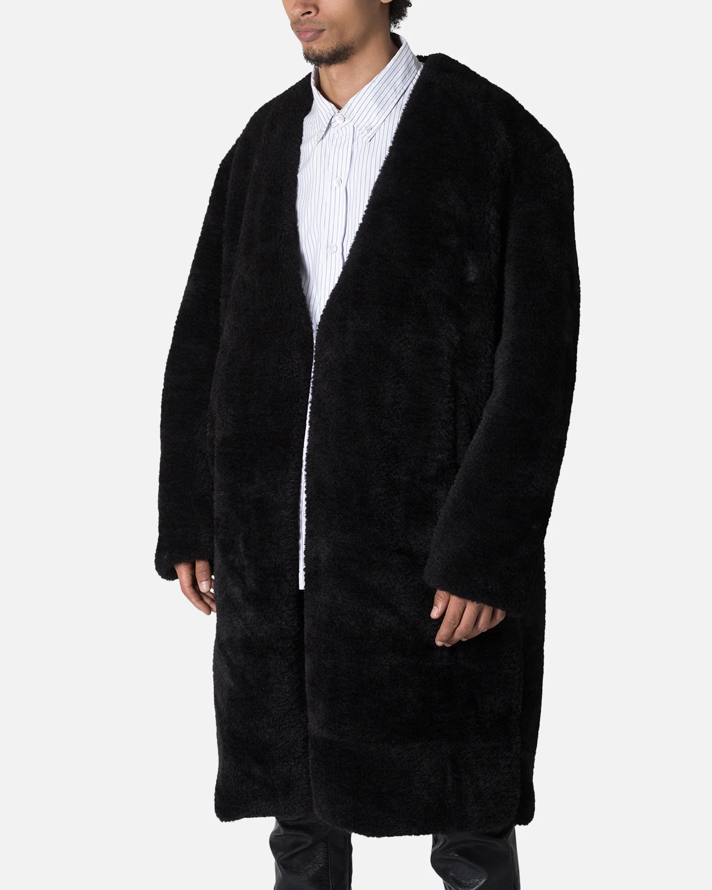 MNML Faux Fur Coat Black - Image 2