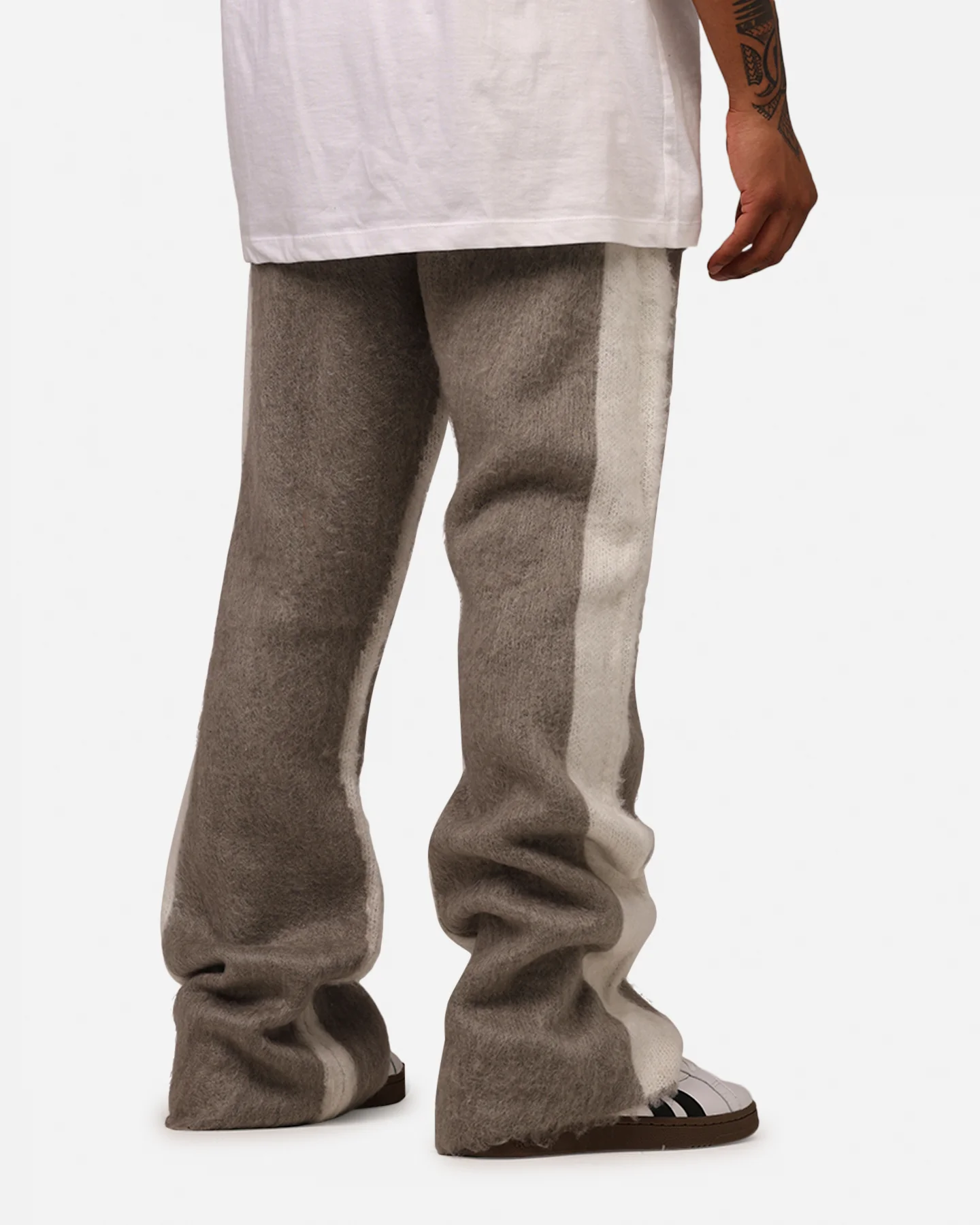MNML Fuzzy Stripe Sweatpants Grey - Image 3