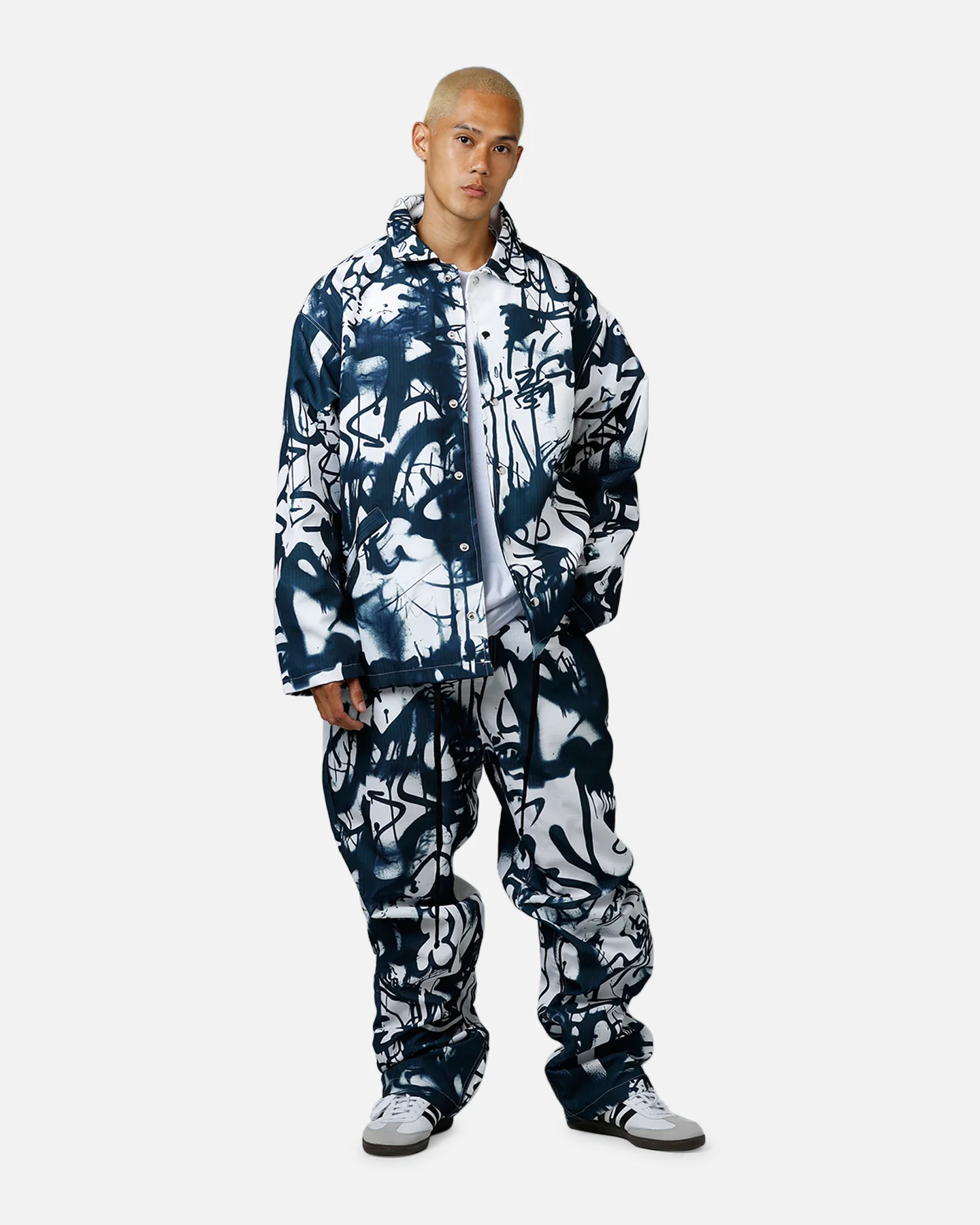 MNML Graffiti Coach Jacket Black/White - Image 3