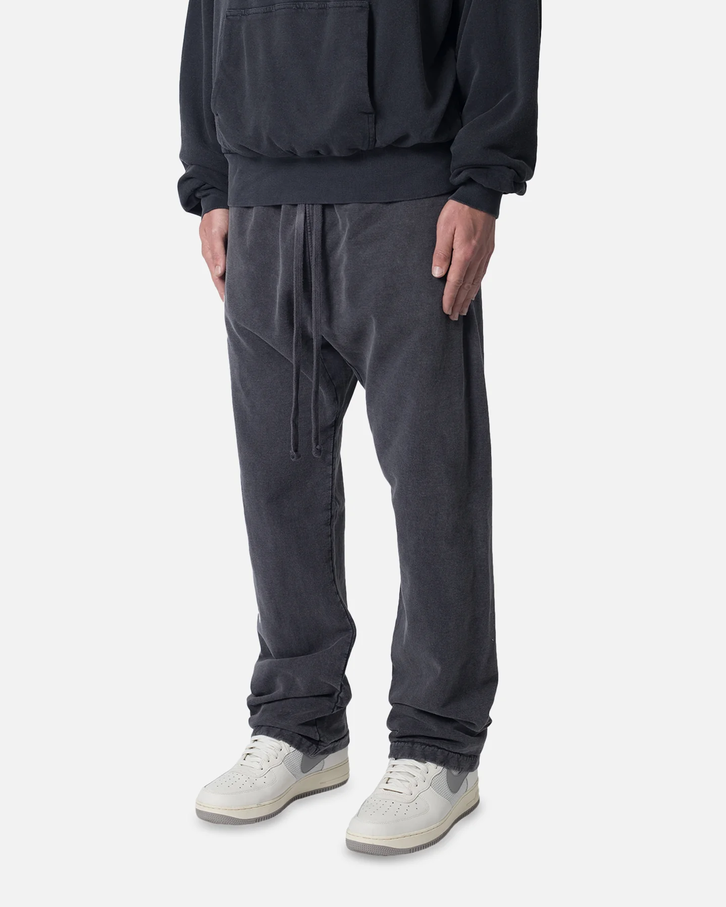 MNML Relaxed Every Day Sweatpants Washed Black - Image 2