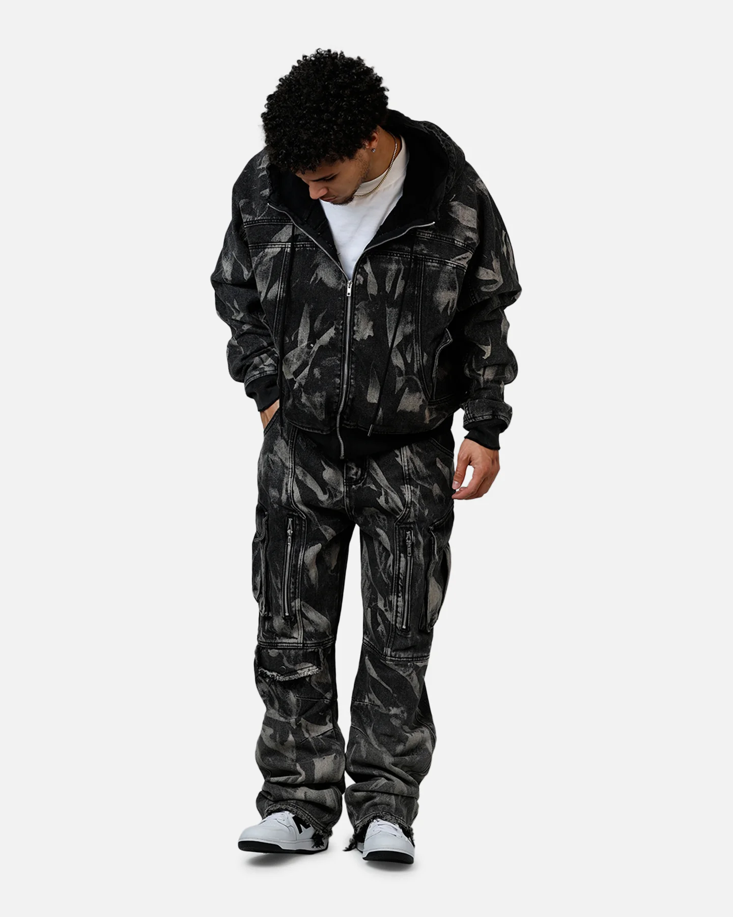 MNML Ultra Baggy Rip Denim Cargo Pant Black - Image 2