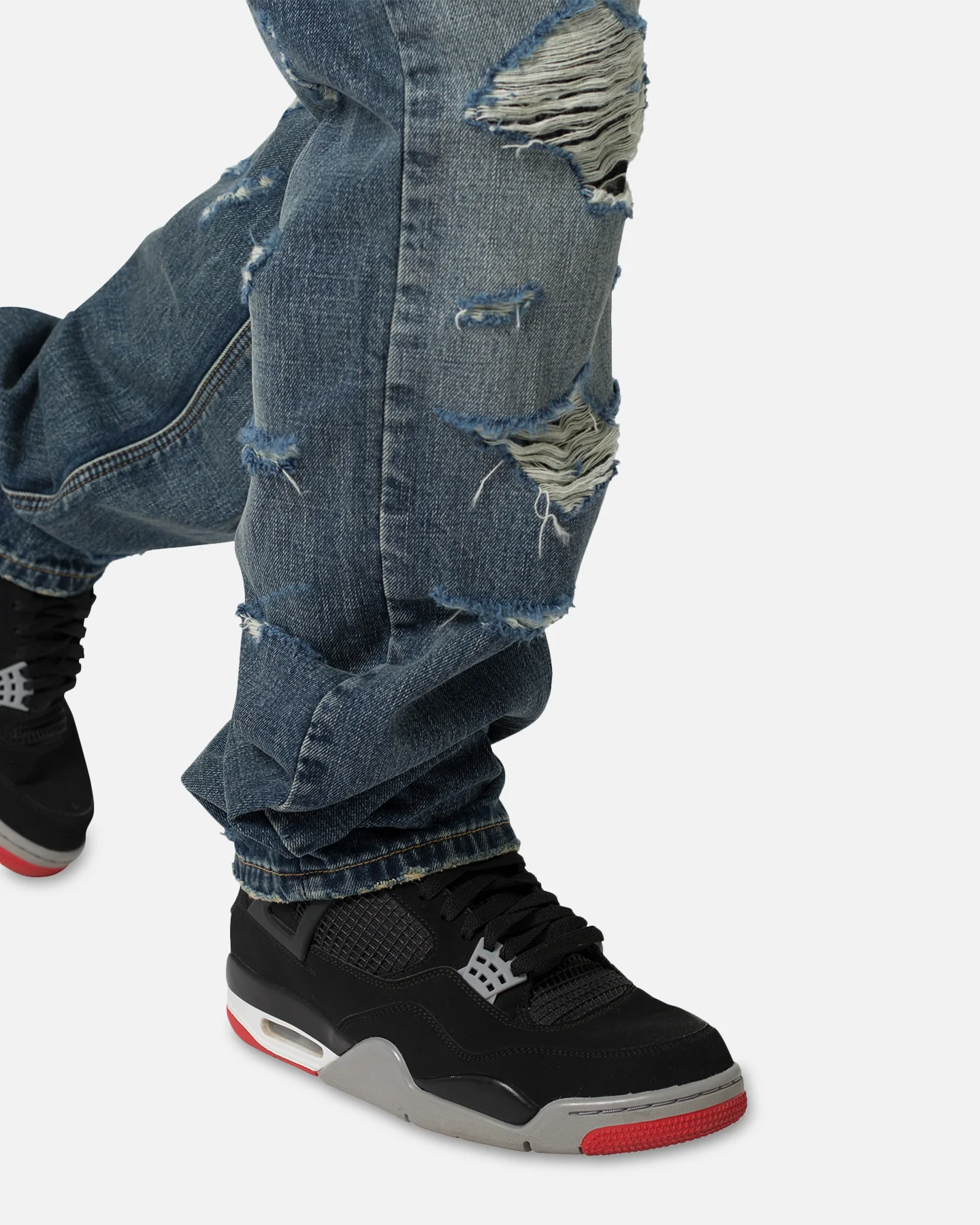 MNML V567 Baggy Destroyed Denim Jeans Blue - Image 6