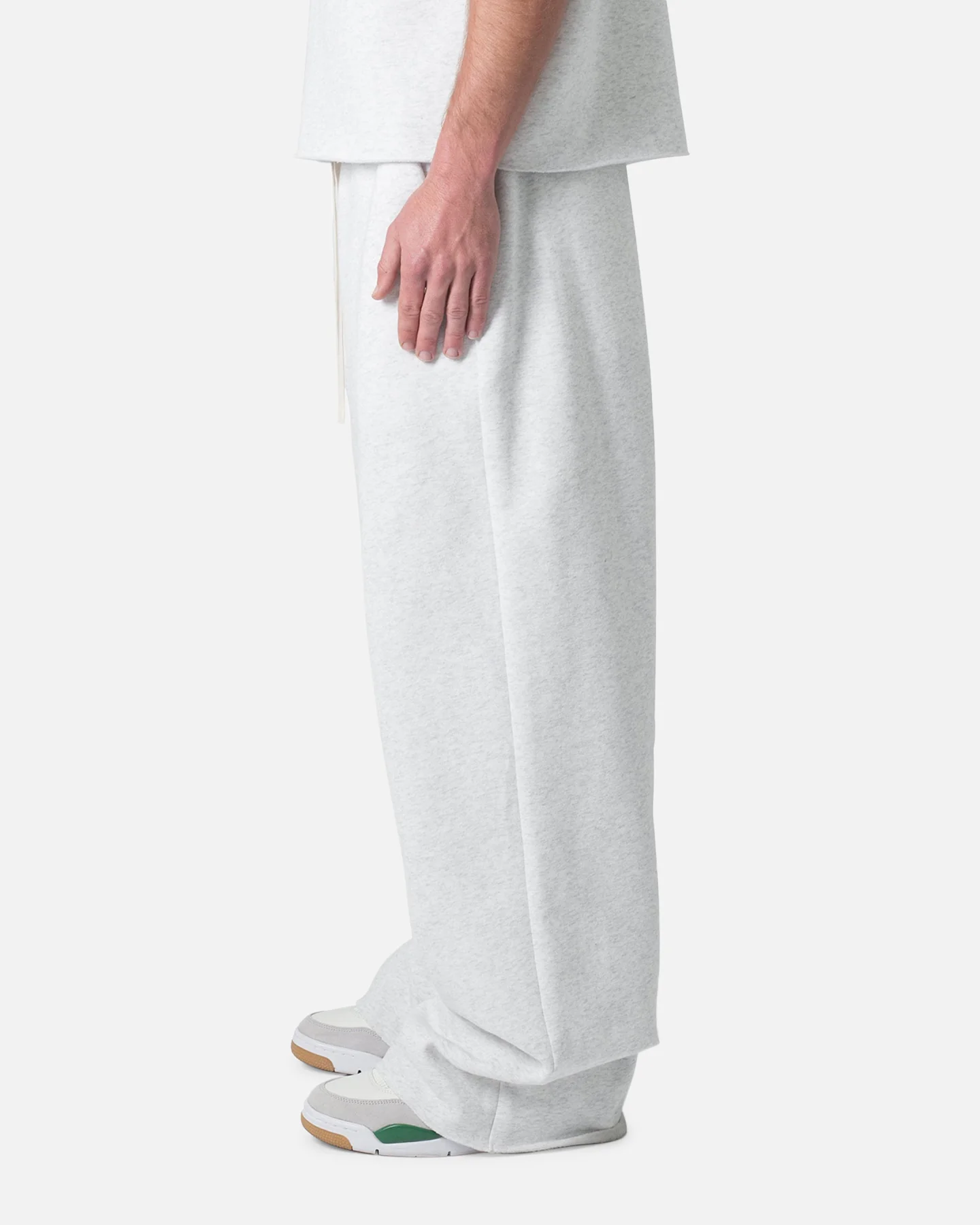 MNML Washed Ultra Baggy Sweatpants Heather Grey - Image 3