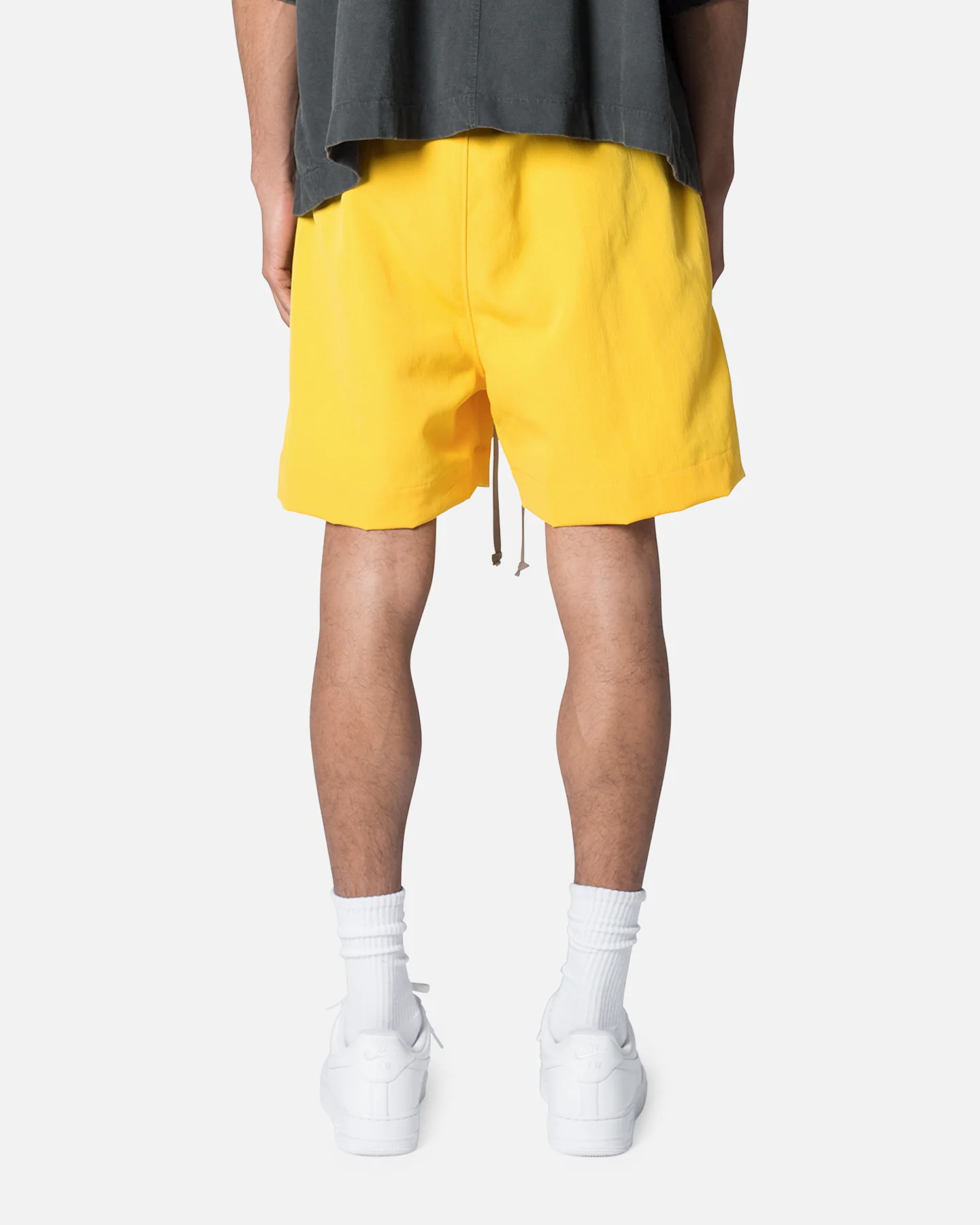 MNML Weimar Shorts Yellow - Image 4