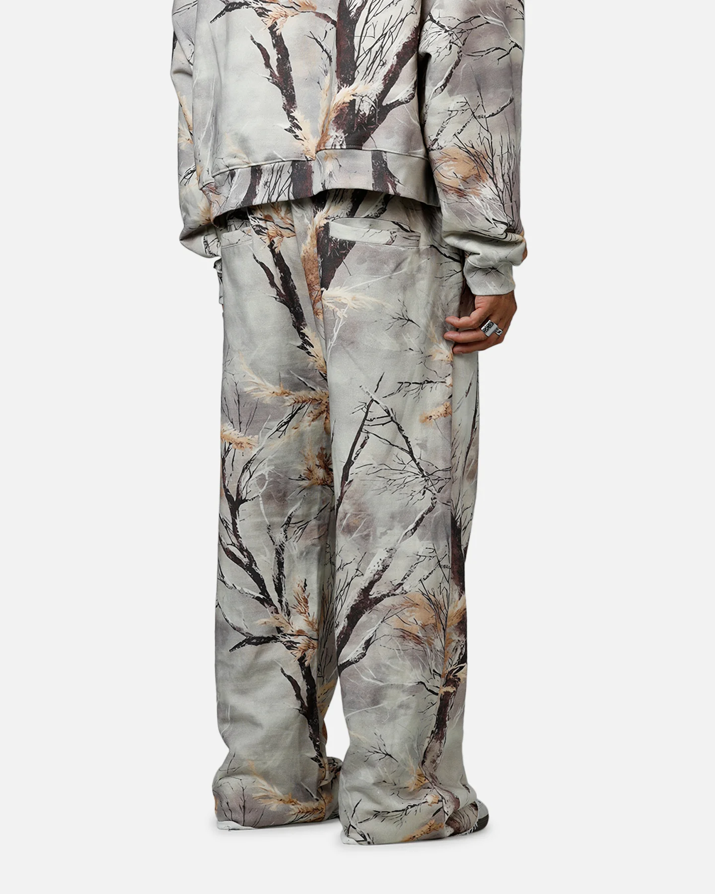 MNML Yoked Backed Sweatpants Snow Camo - Image 3