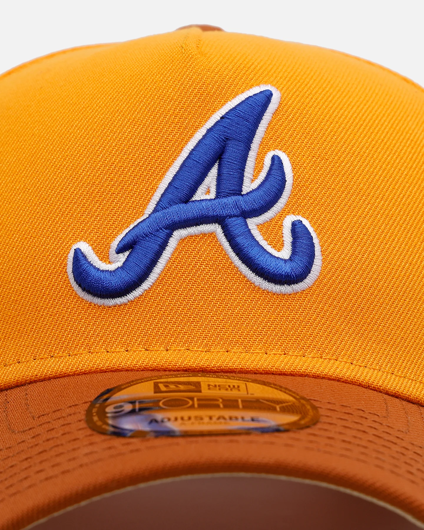 New Era Atlanta Braves 'Beer' 9FORTY A-Frame Snapback Gold/Brown - Image 5