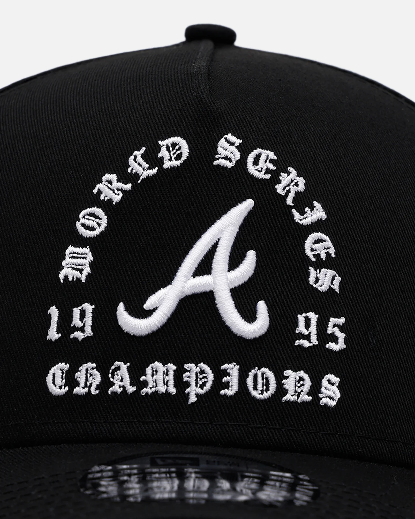 New Era Atlanta Braves 'Gothic Arch 2.0' 9FORTY A-Frame Snapback Black/White - Image 5