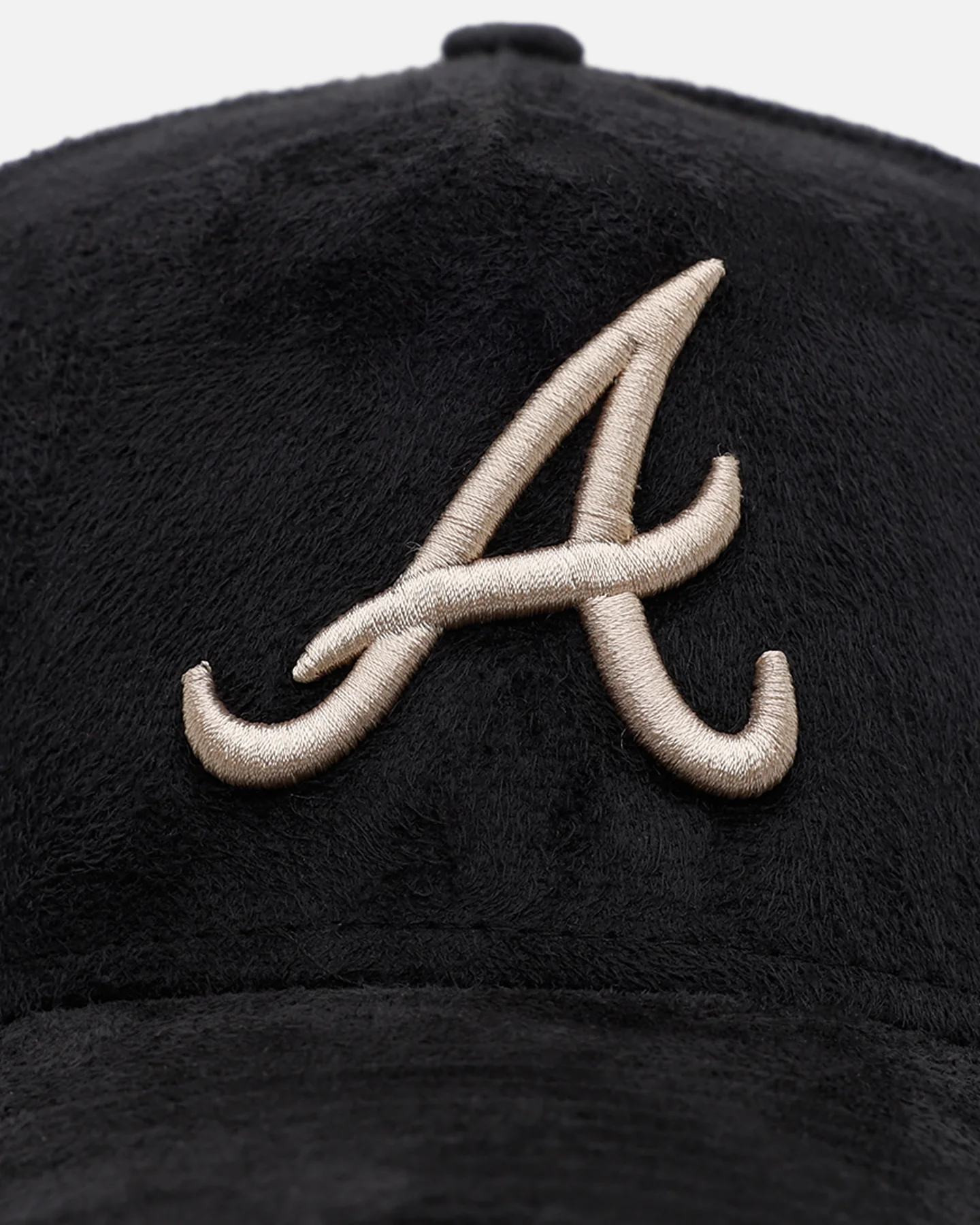 New Era Atlanta Braves 'Suede' 9FORTY A-Frame Strapback Black/Tan - Image 6