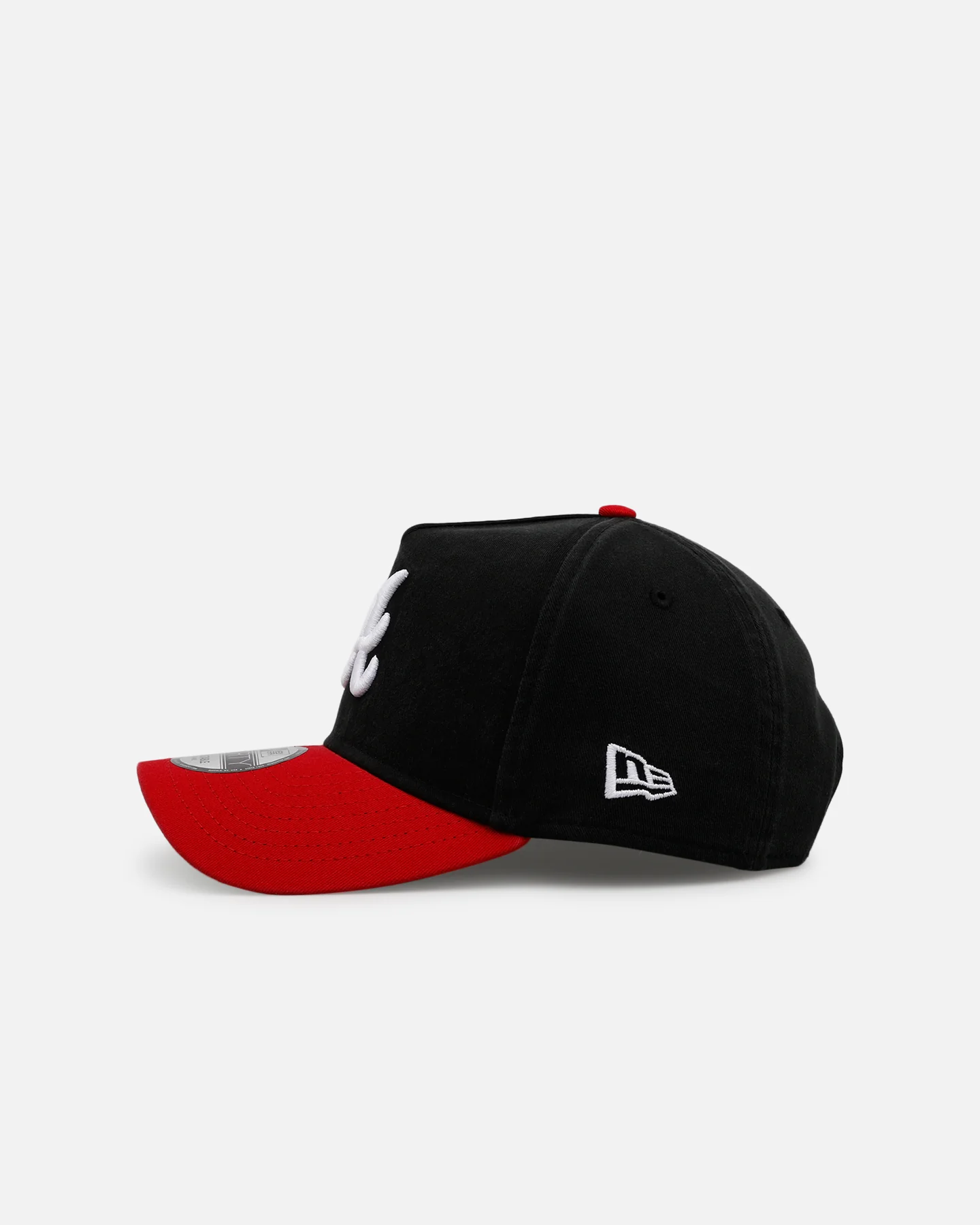 New Era Atlanta Braves 'Pigment Dye Two Tone' 9FORTY A-Frame Snapback Black/Official Team Color - Image 4
