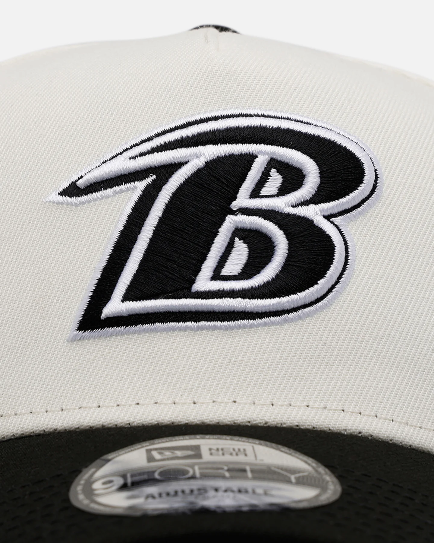 New Era Baltimore Ravens 'Chrome Black' 9FORTY A-Frame Snapback Chrome/Black - Image 5