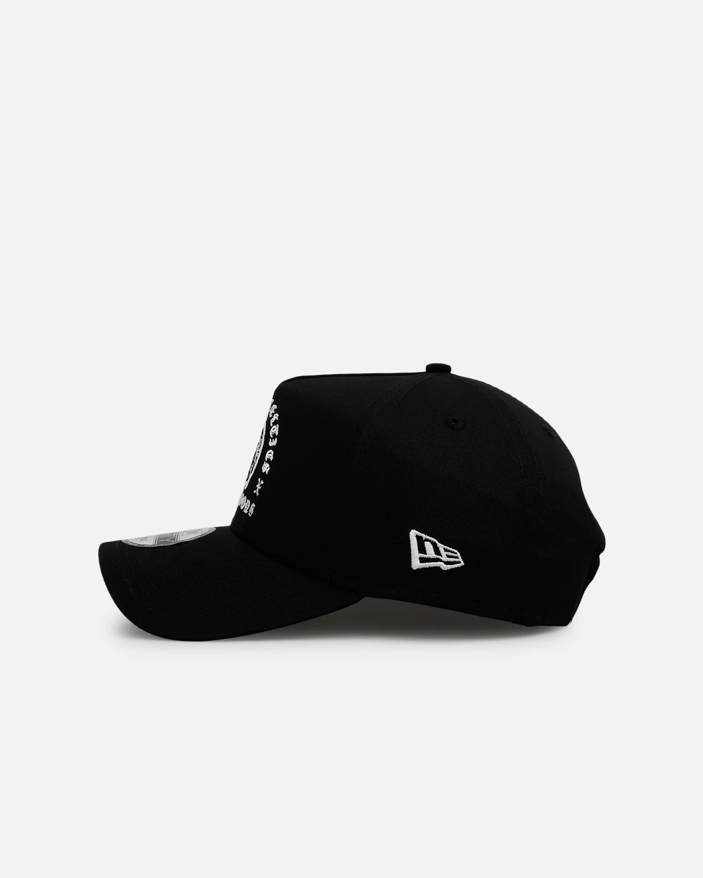 New Era Boston Celtics 'Gothic Arch 2.0' 9FORTY A-Frame Snapback Black/White - Image 4