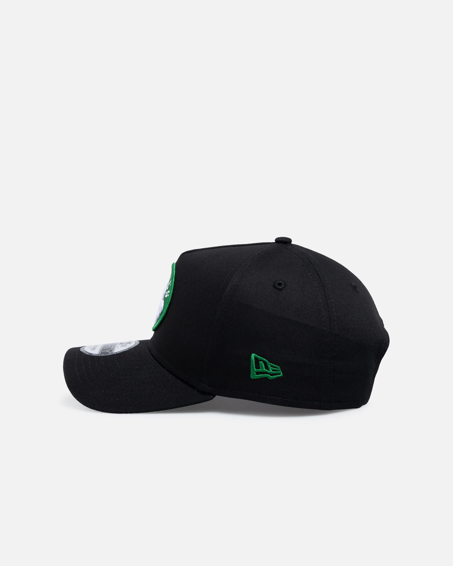 New Era Boston Celtics 'St.Patrick's Day' 9FORTY A-Frame Snapback Black/Green - Image 4