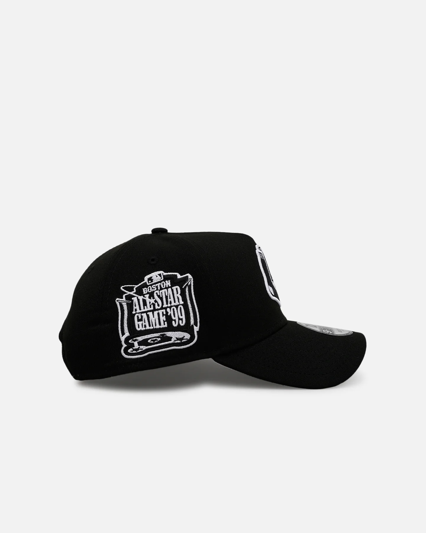 New Era Boston Red Sox 'Black And White' 9FORTY A-Frame Snapback Black/White - Image 3